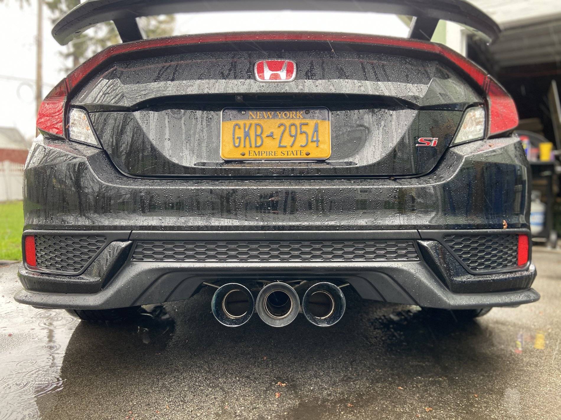 11th Gen Honda Civic Presenting the AWE Exhaust Suite for the FC1/FC3 Civic Si. Available now! FB011754-2D80-4CA0-937D-942FF28FD00A