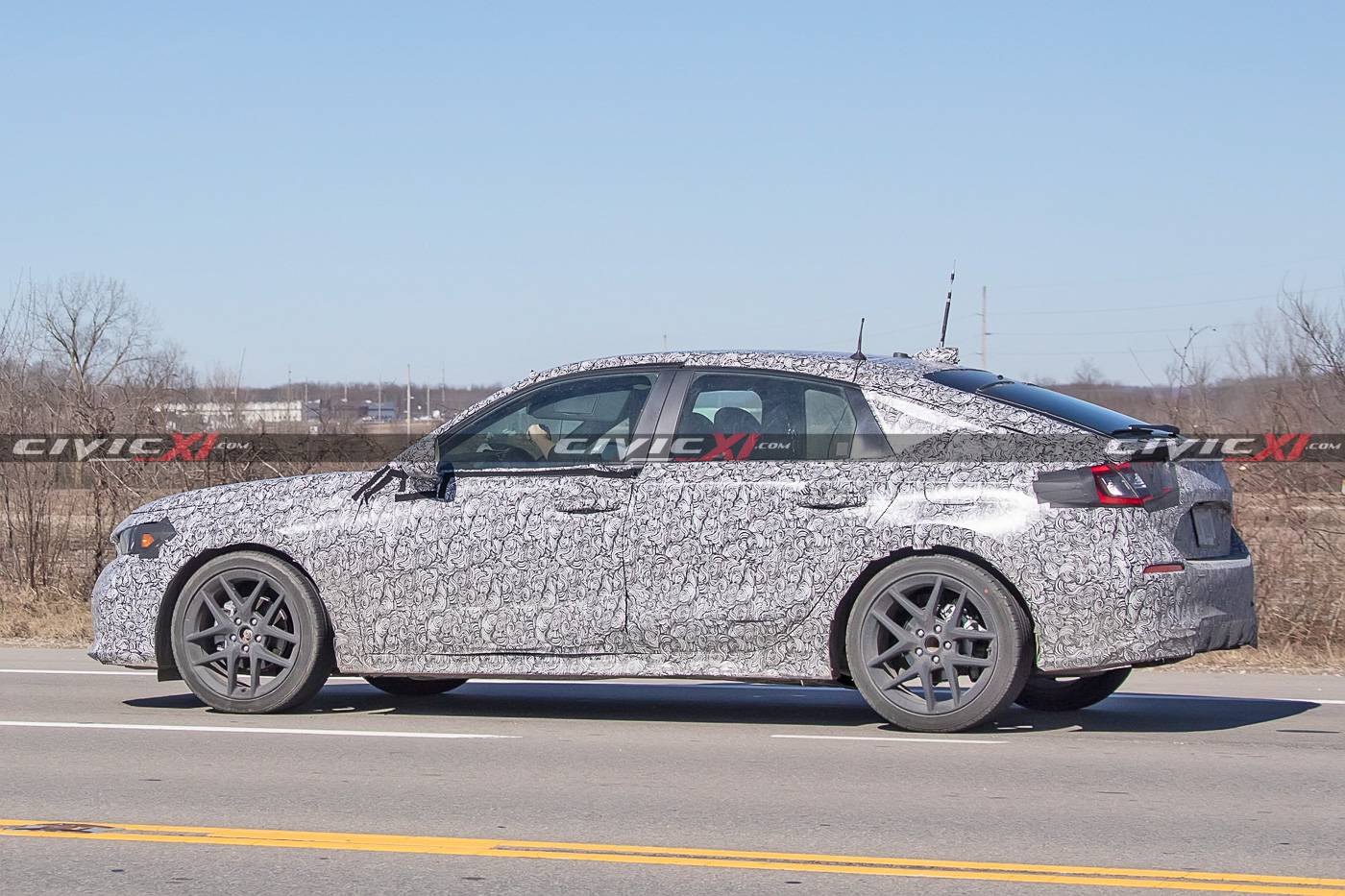 11th Gen Honda Civic 2022 Civic Hatchback Spied Again With New Wheels, Less Camo 2022-honda-civic-hatchback-4