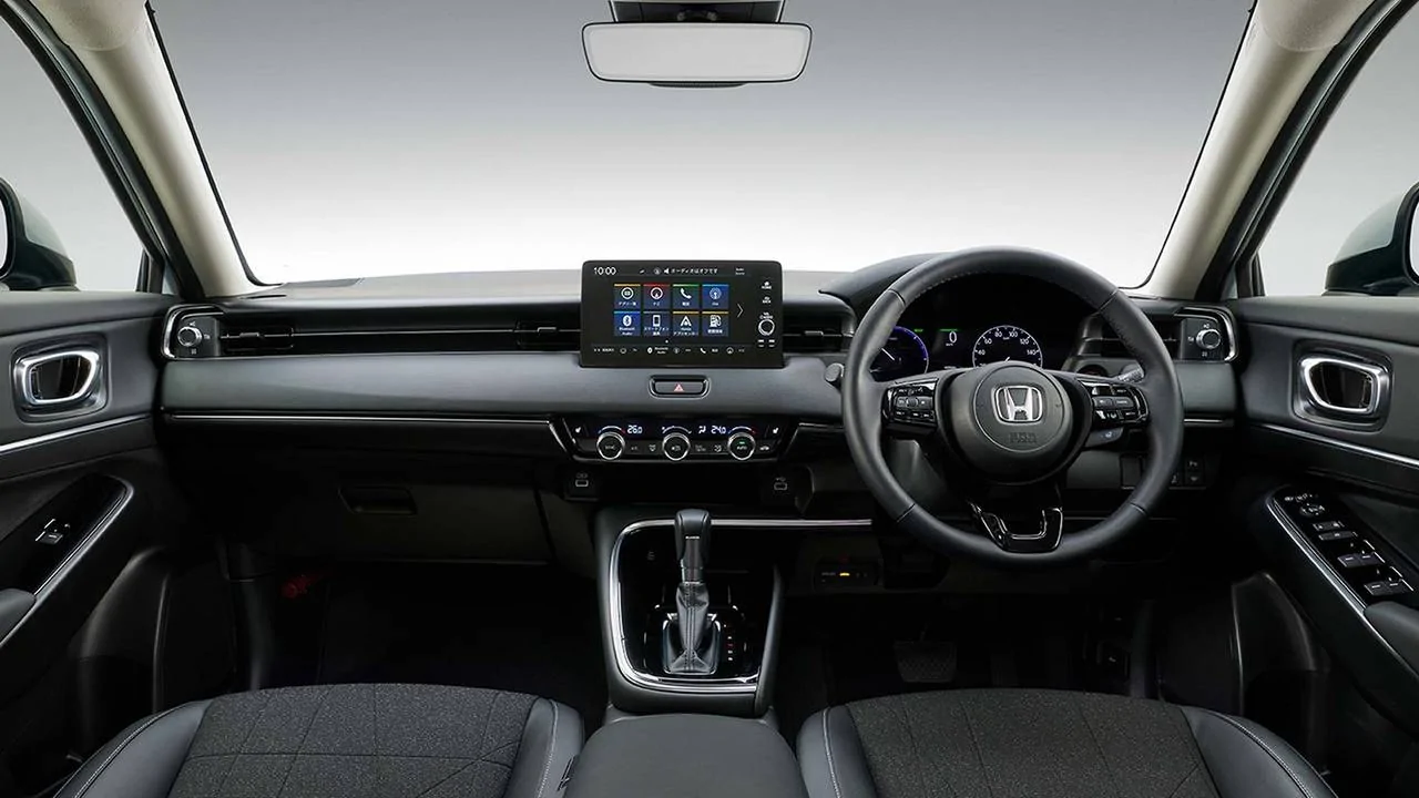 11th Gen Honda Civic ? Production 2022 Civic Sedan LEAKED! interior_img_01
