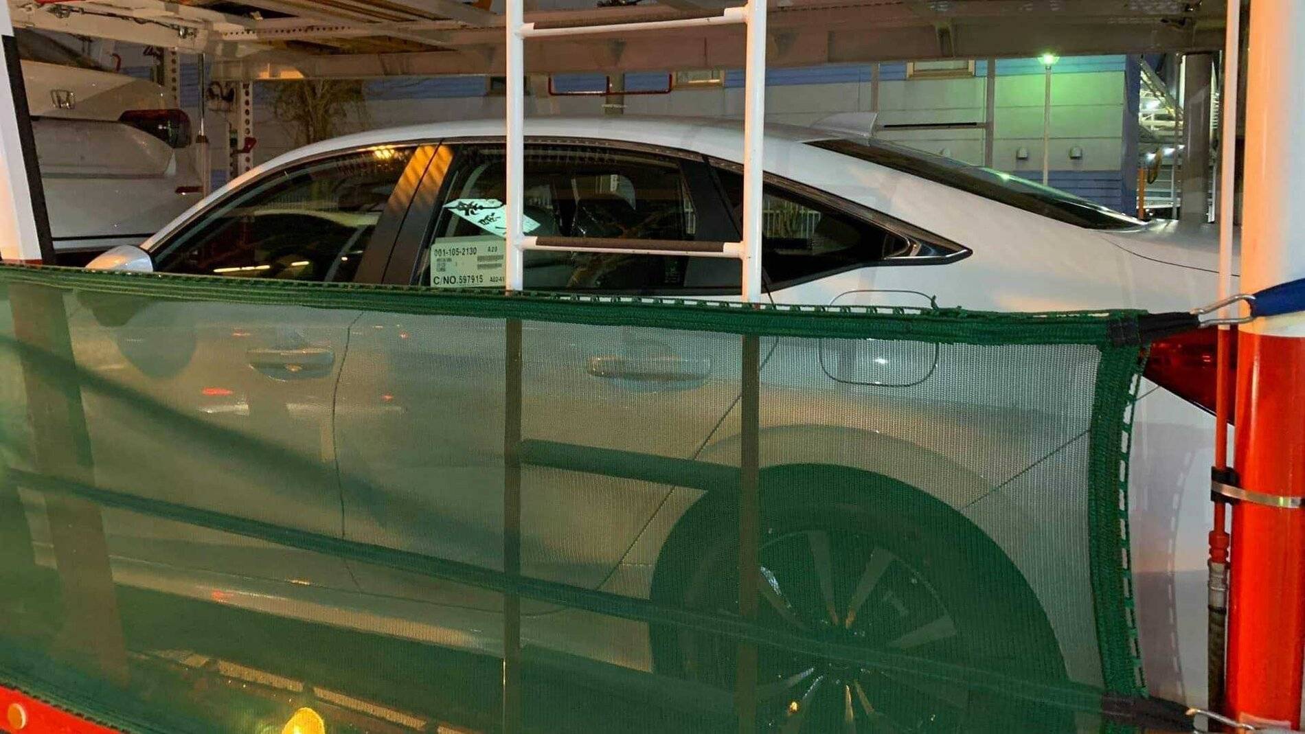 11th Gen Honda Civic Spied: 2022 Civic Sedan in Platinum White and Lunar Silver (US Spec) 2022 Honda Civic Sedan White 4