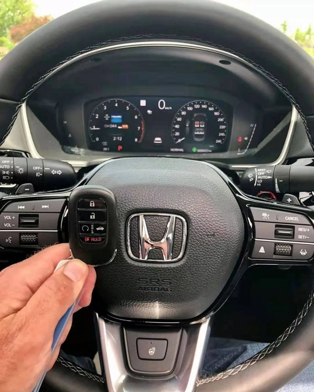 11th Gen Honda Civic Steering wheel, gauge cluster, key fob for 11th Gen 2022 Civic Steering wheels, gauge cluster, key fob for 11th Gen 2022 Civic