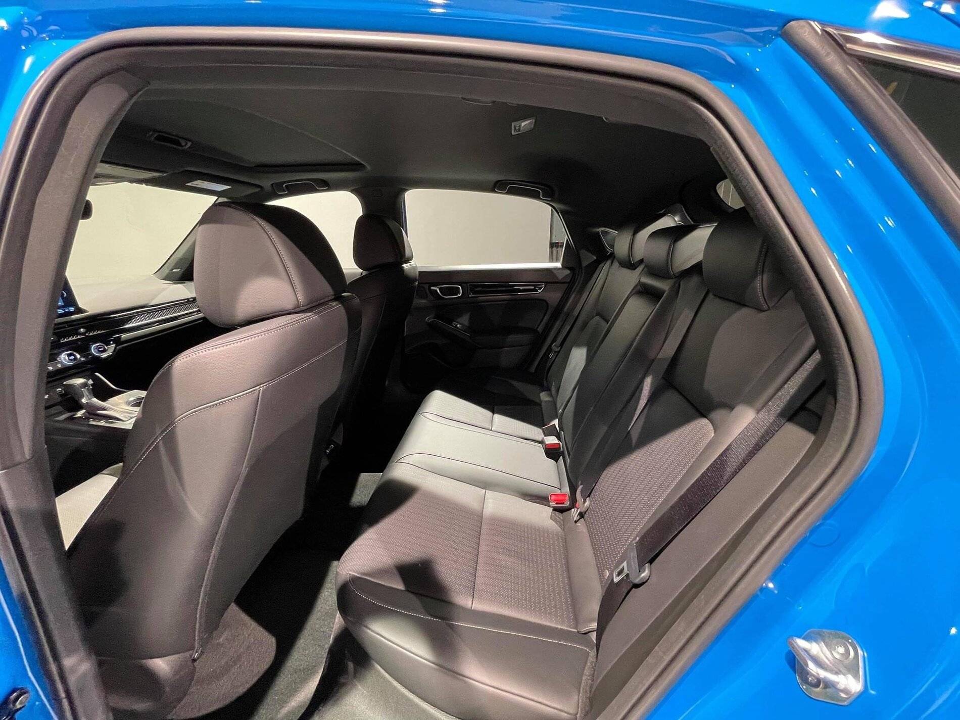 11th Gen Honda Civic 2022 Civic HATCHBACK Rear First Revealed Look! C17E2724-680E-4896-9967-DE8B284B81C6