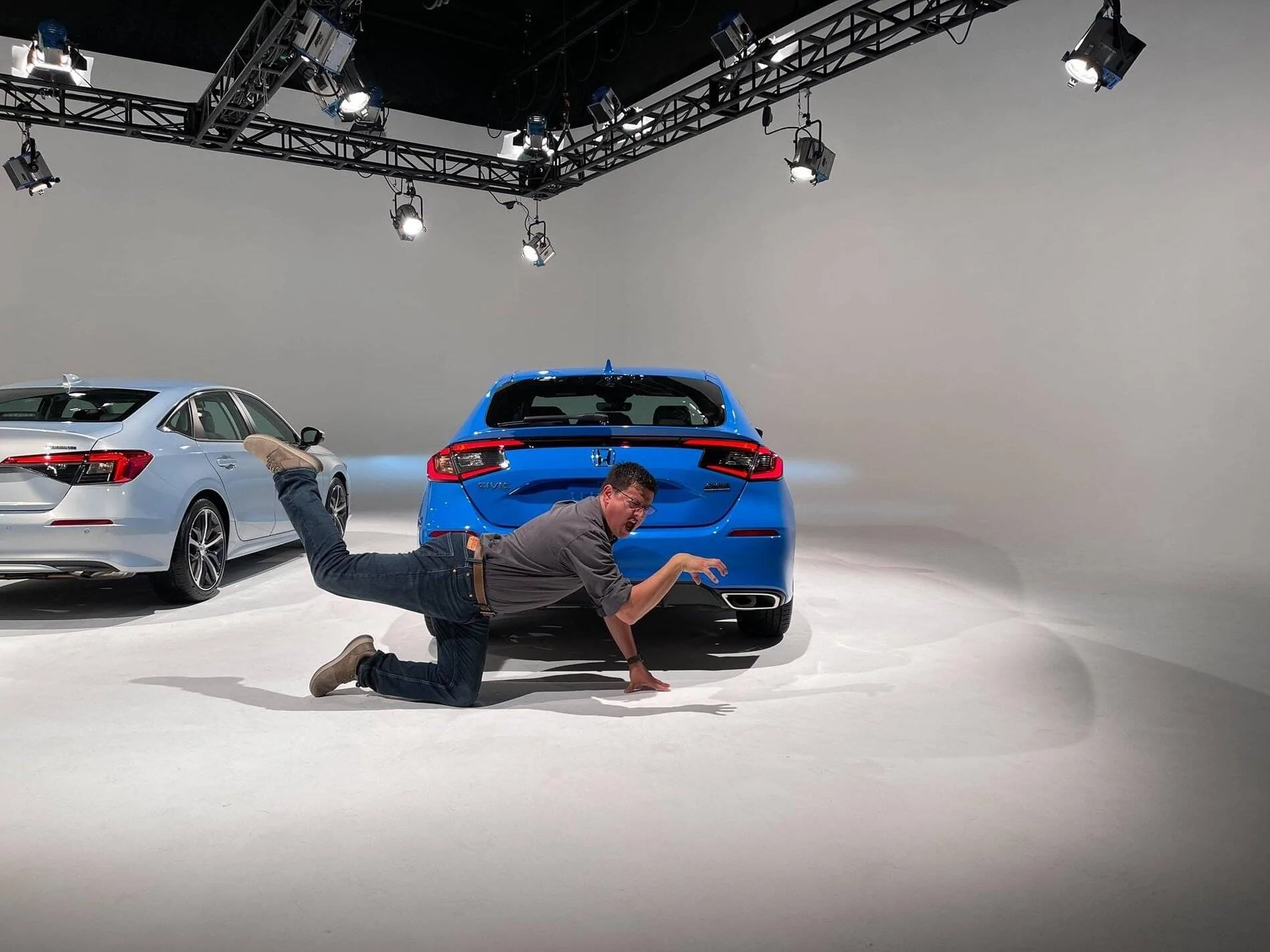 11th Gen Honda Civic 2022 Civic HATCHBACK Rear First Revealed Look! F3EC81CD-9C71-4CE5-8E85-5A671C0C6880