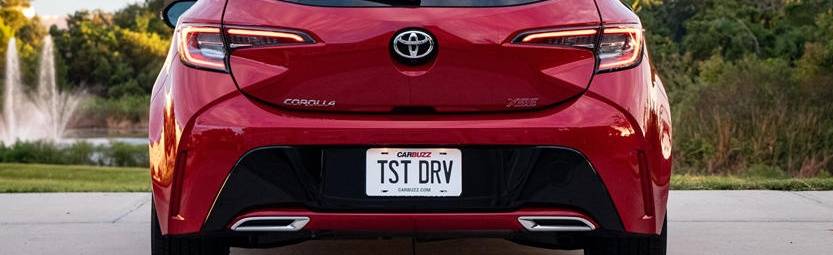 11th Gen Honda Civic 2022 Civic HATCHBACK Rear First Revealed Look! 2021-toyota-corolla-hatchback-rear-view-carbuzz-757747-01