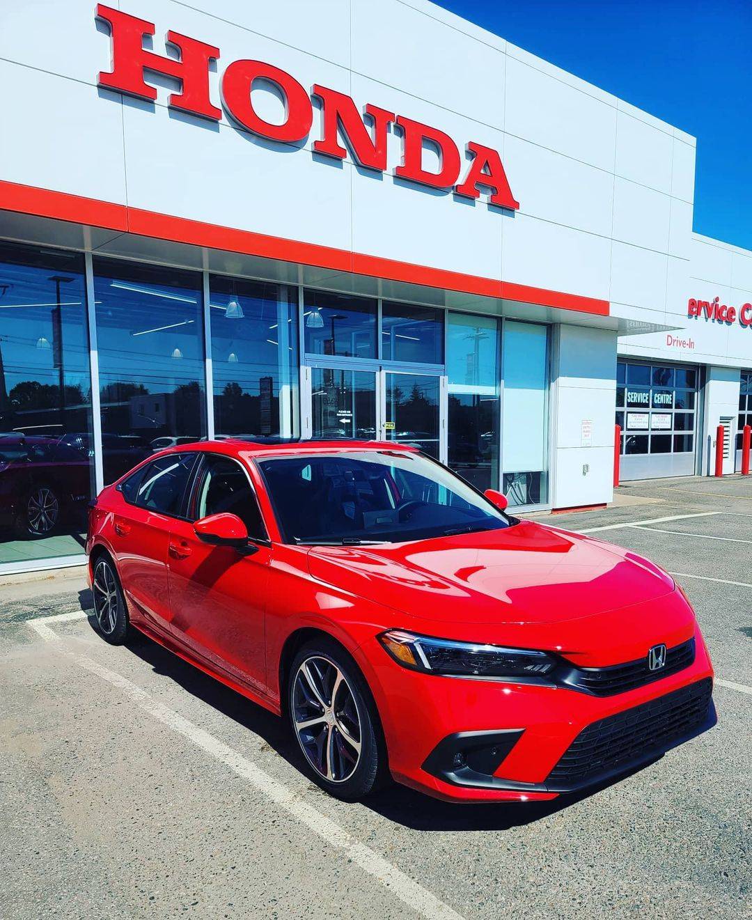 11th Gen Honda Civic Official RALLYE RED 2022+ 11th Gen Civic & Si Thread 202606395_873575733563957_3346222618887845226_n