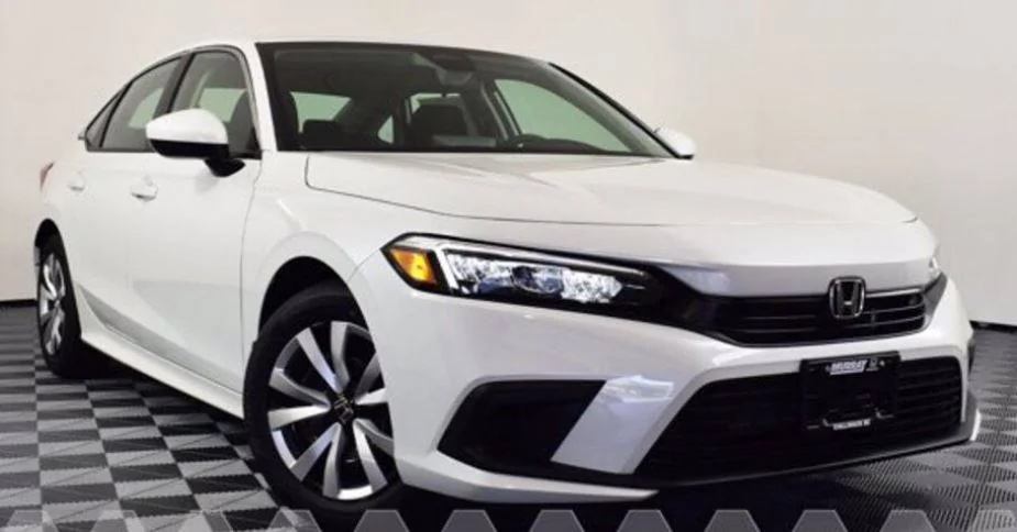 11th Gen Honda Civic 11th Gen Hood Gap? 65797659-edd2f-4494-b99f-7b71062f8f74