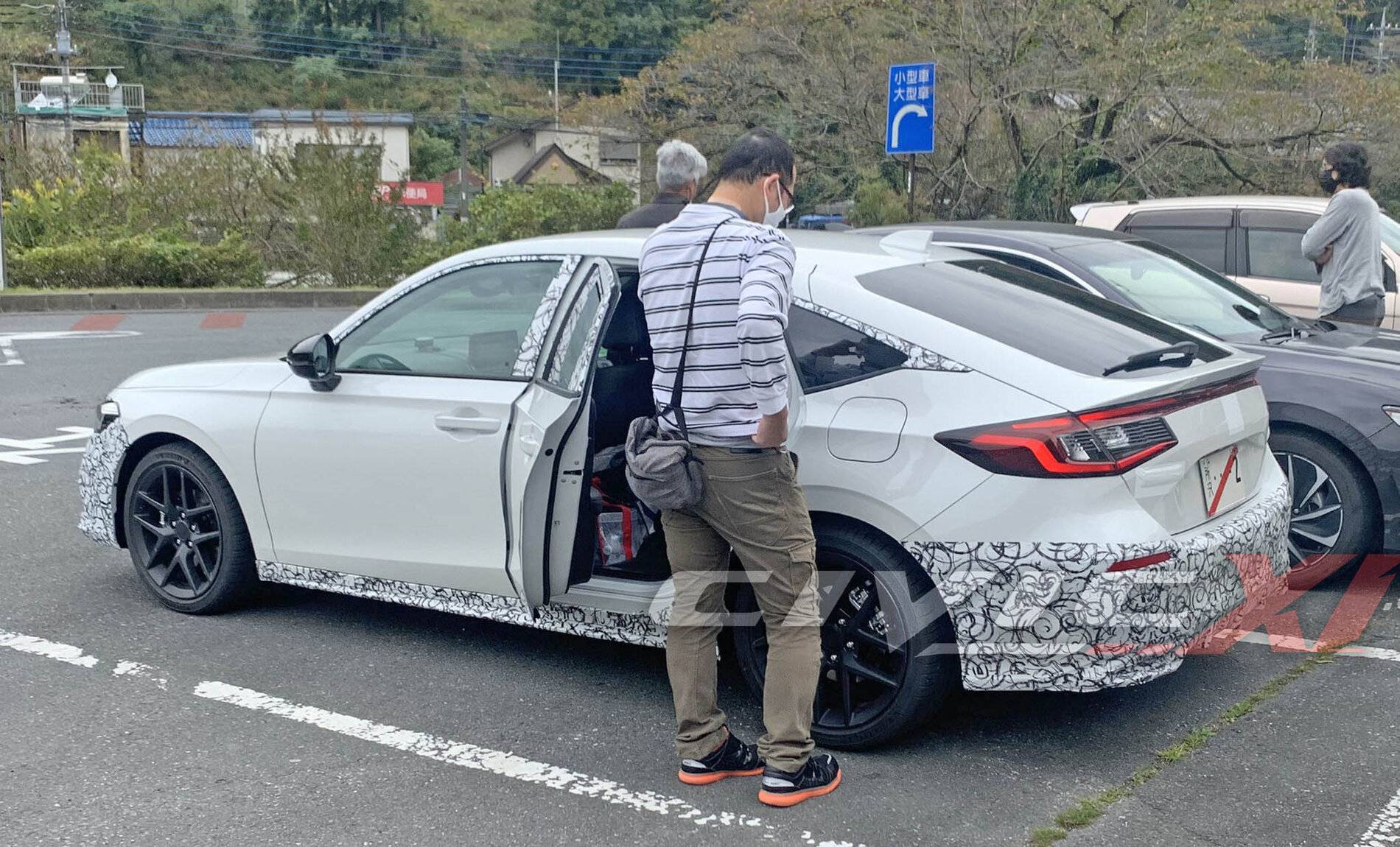 11th Gen Honda Civic Hybrid Civic Hatchback Spotted! 2023 Hybrid Civic Hatchback Japan rear