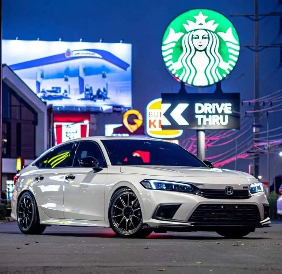 11th Gen Honda Civic Official PLATINUM WHITE 2022+ 11th Gen Civic & Si Thread 258899491_598659471259113_8783793588847026073_n