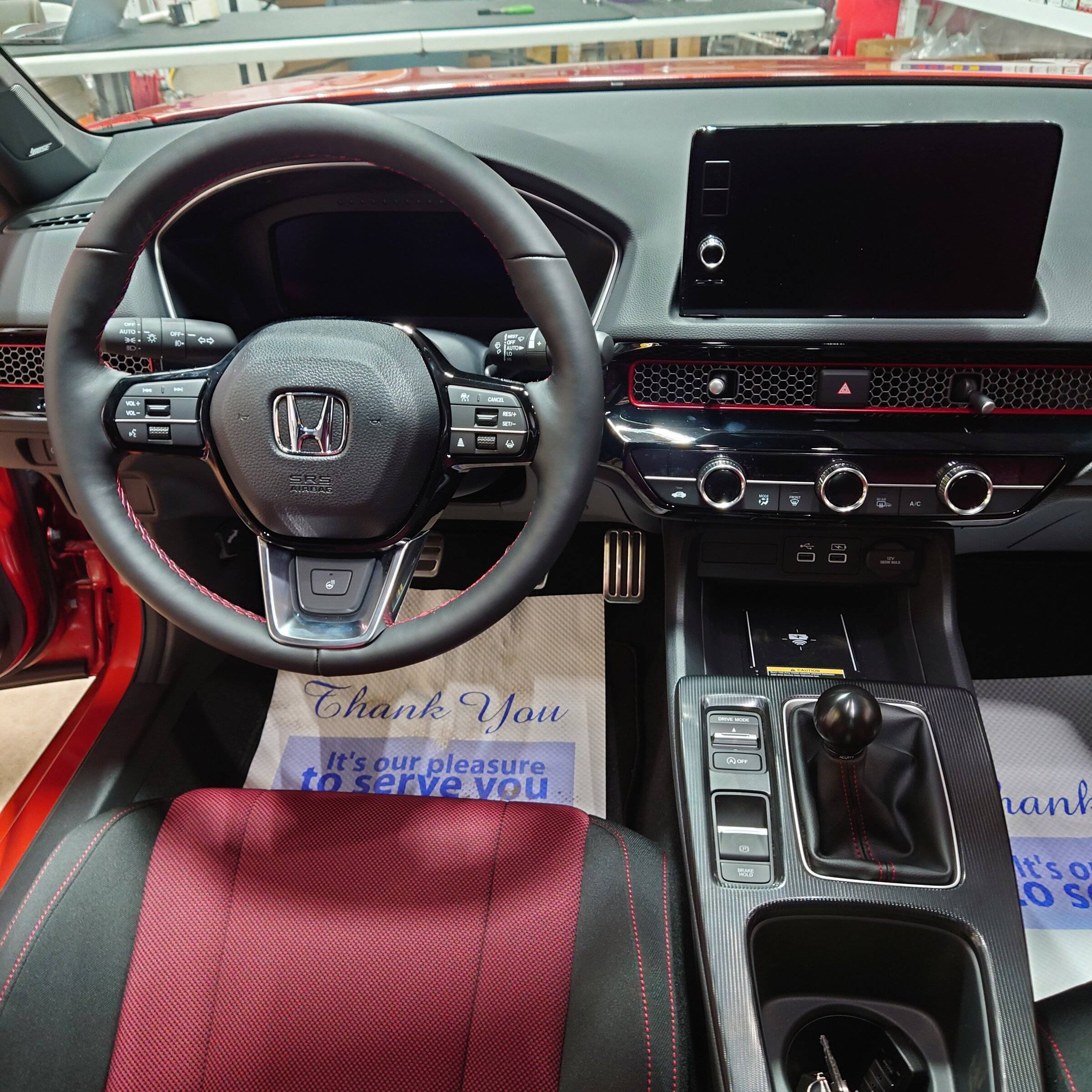 11th Gen Honda Civic Show me your aftermarket shift knob DSC_4274.JPG