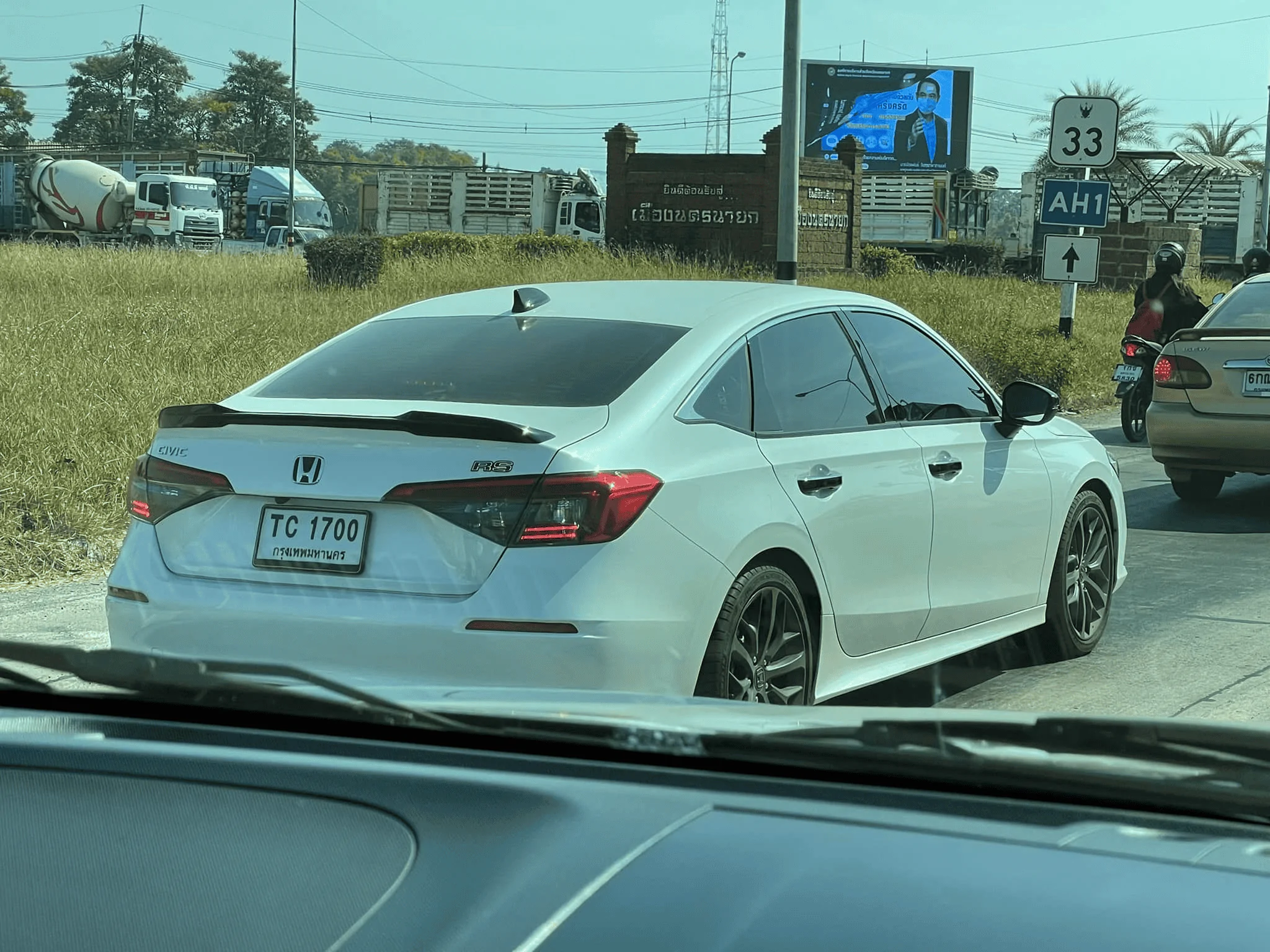 11th Gen Honda Civic Civic Sedan Hybrid? spotted testing in Thailand 1640270172636