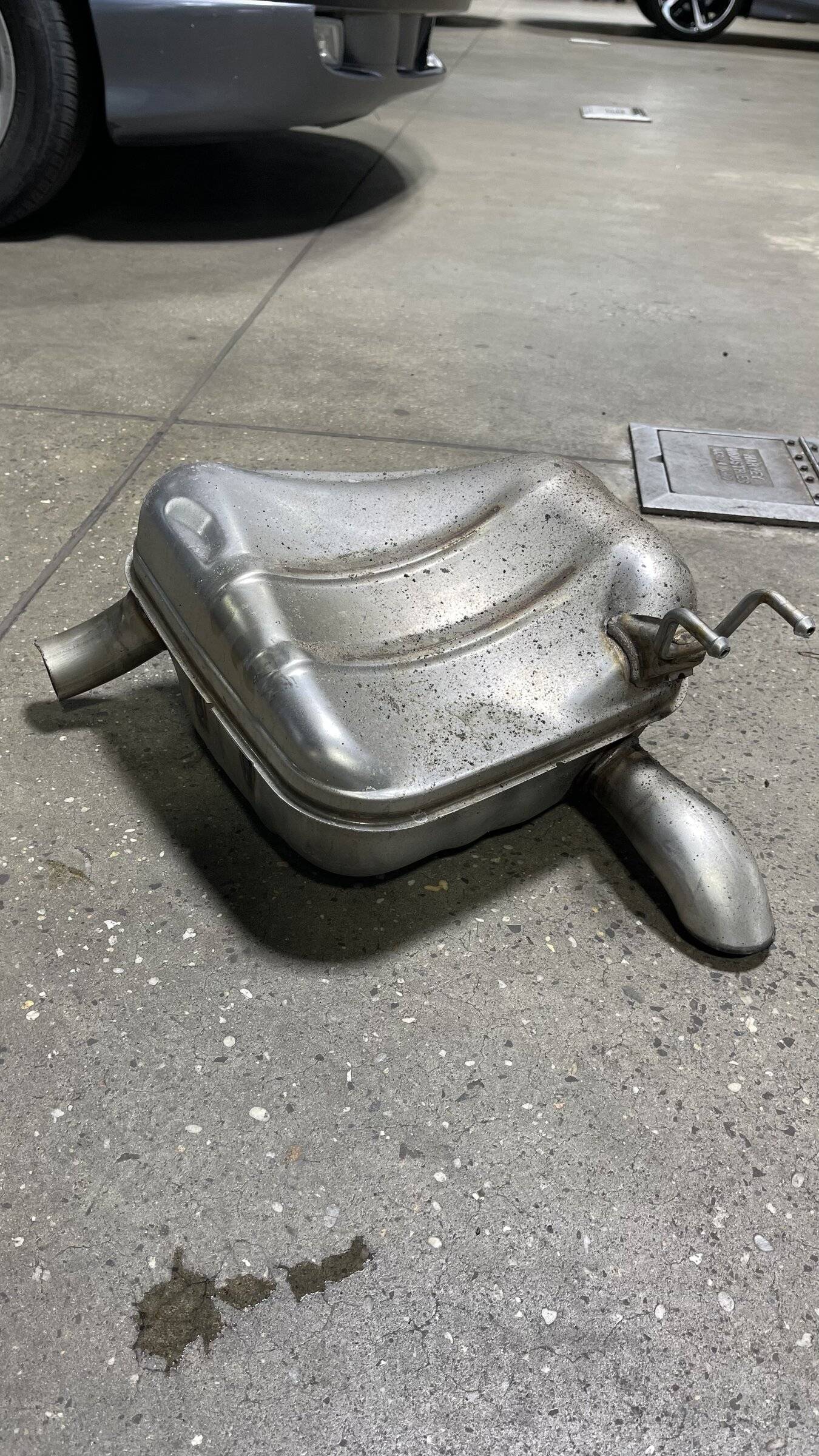 11th Gen Honda Civic My custom “axle-back” // Muffler Delete on my 2.0 hatchback. 6043888B-AEF9-478F-B259-0A08E6161FC9