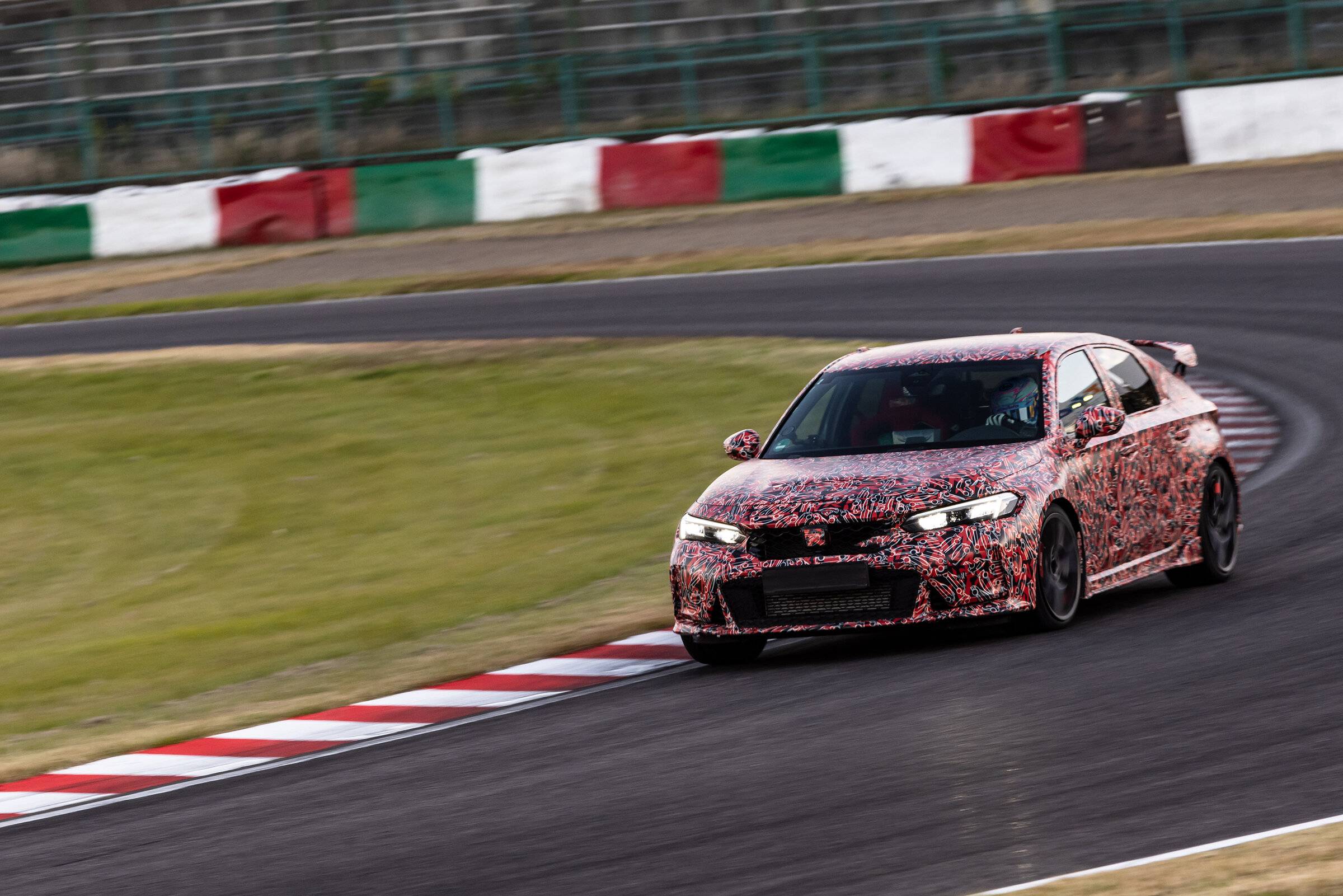 All New 2023 Civic Type R Sets New Suzuka Circuit Lap Record