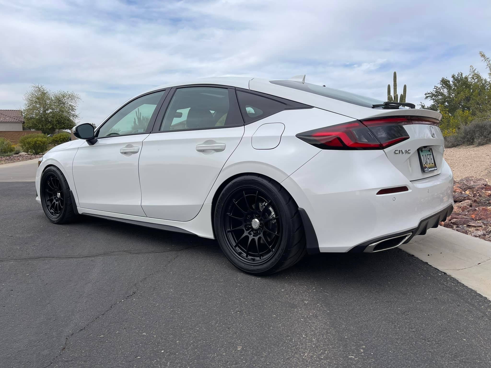 11th Gen Honda Civic 18x9.5 +38 tire help 277579736_5751566374856964_5759775116323078167_n