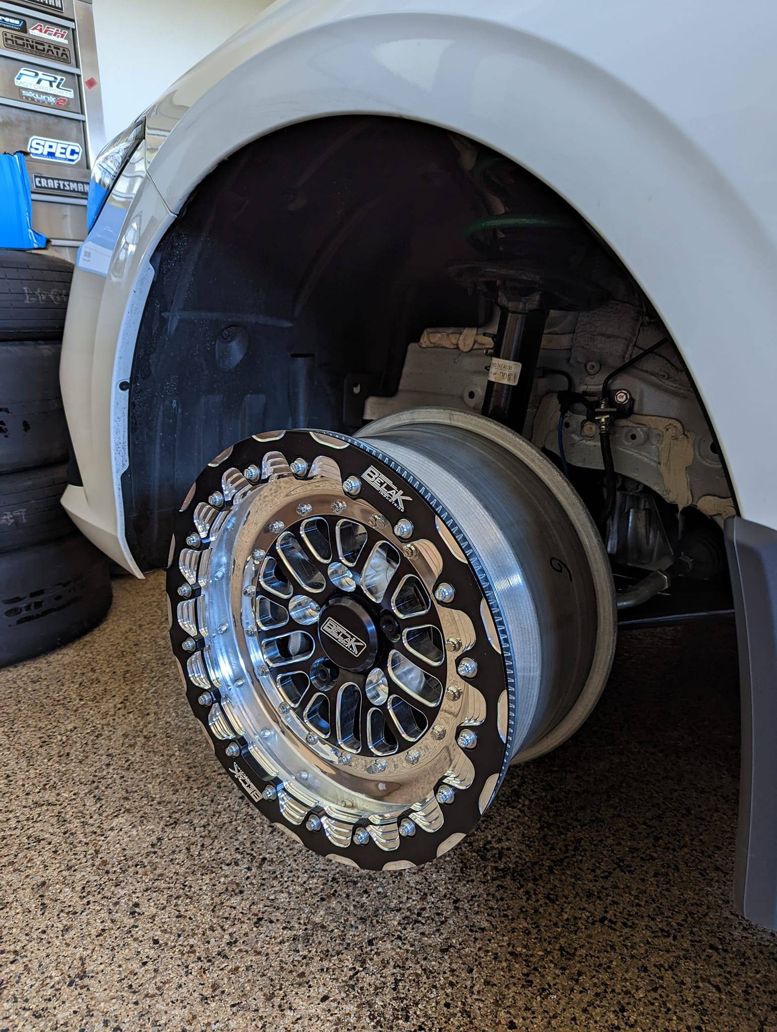11th Gen Honda Civic 15x8.5 Belak Drag wheels test fit 285710338_5958046777542255_5130262226796397924_n