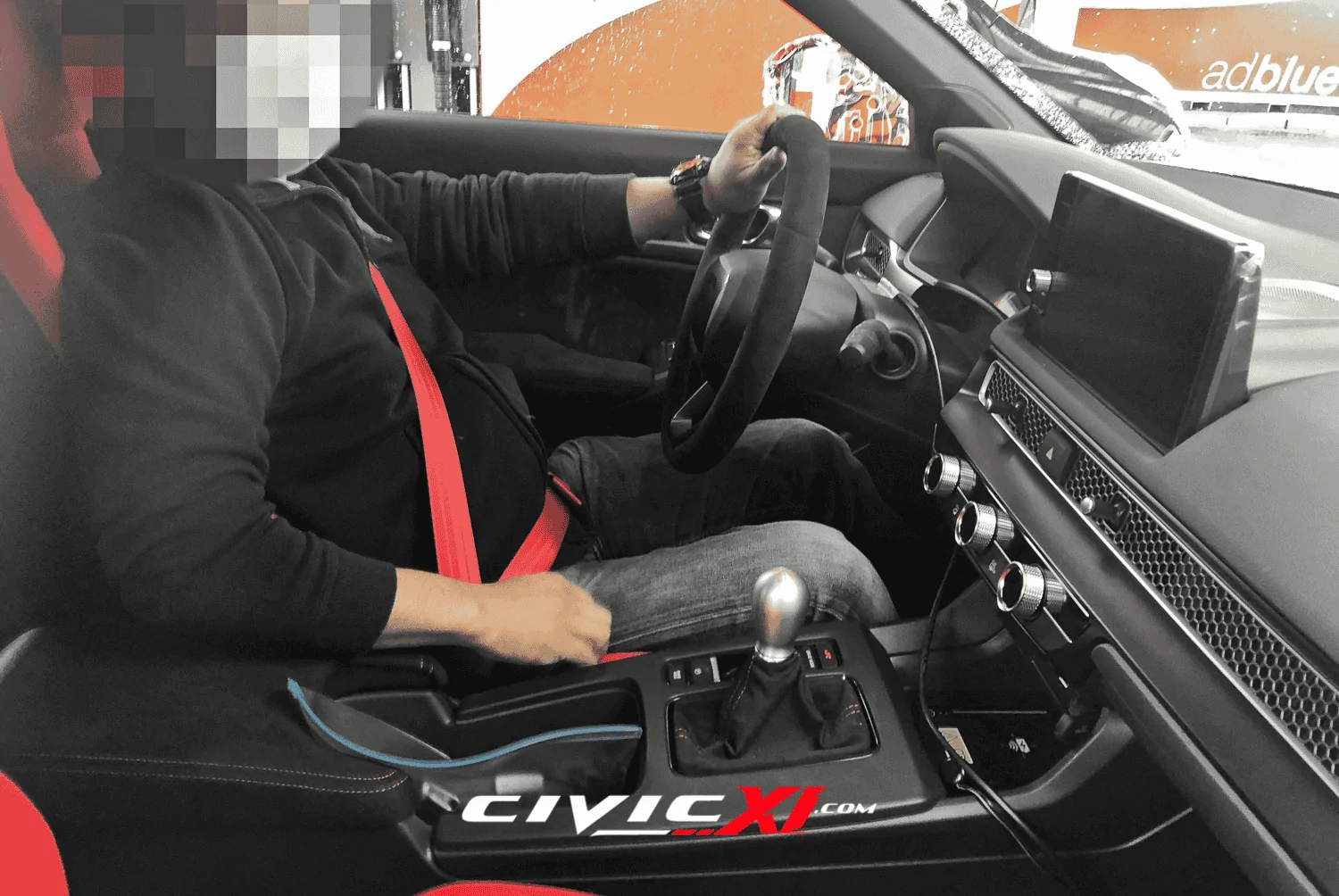 11th Gen Honda Civic Honda posts last Civic Type-R teaser before the reveal on July 20 IMG_3151