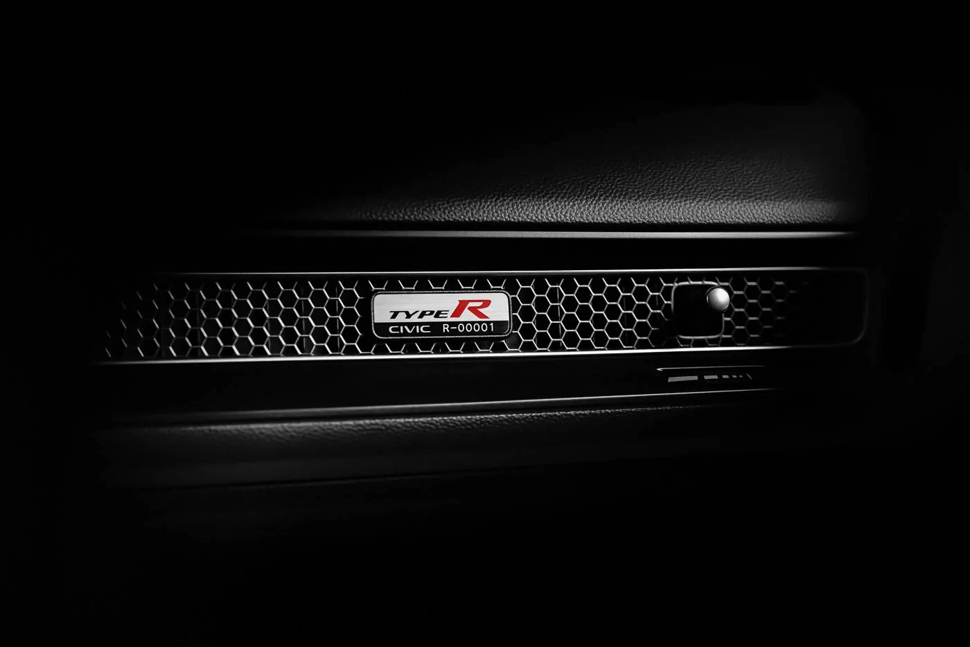 11th Gen Honda Civic OFFICIAL: 2023 Civic Type R Reveal Photos, Wallpapers & Videos 2023-honda-civic-typer-official-press-photos-10