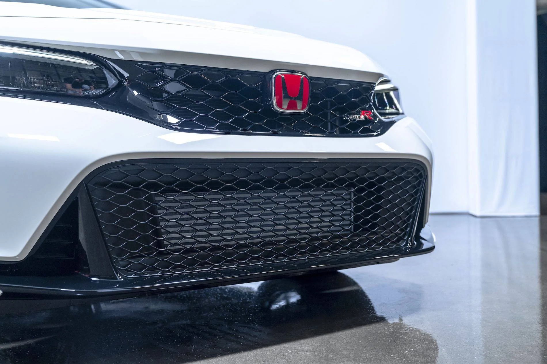 11th Gen Honda Civic OFFICIAL: 2023 Civic Type R Reveal Photos, Wallpapers & Videos dsc8665-1658335587