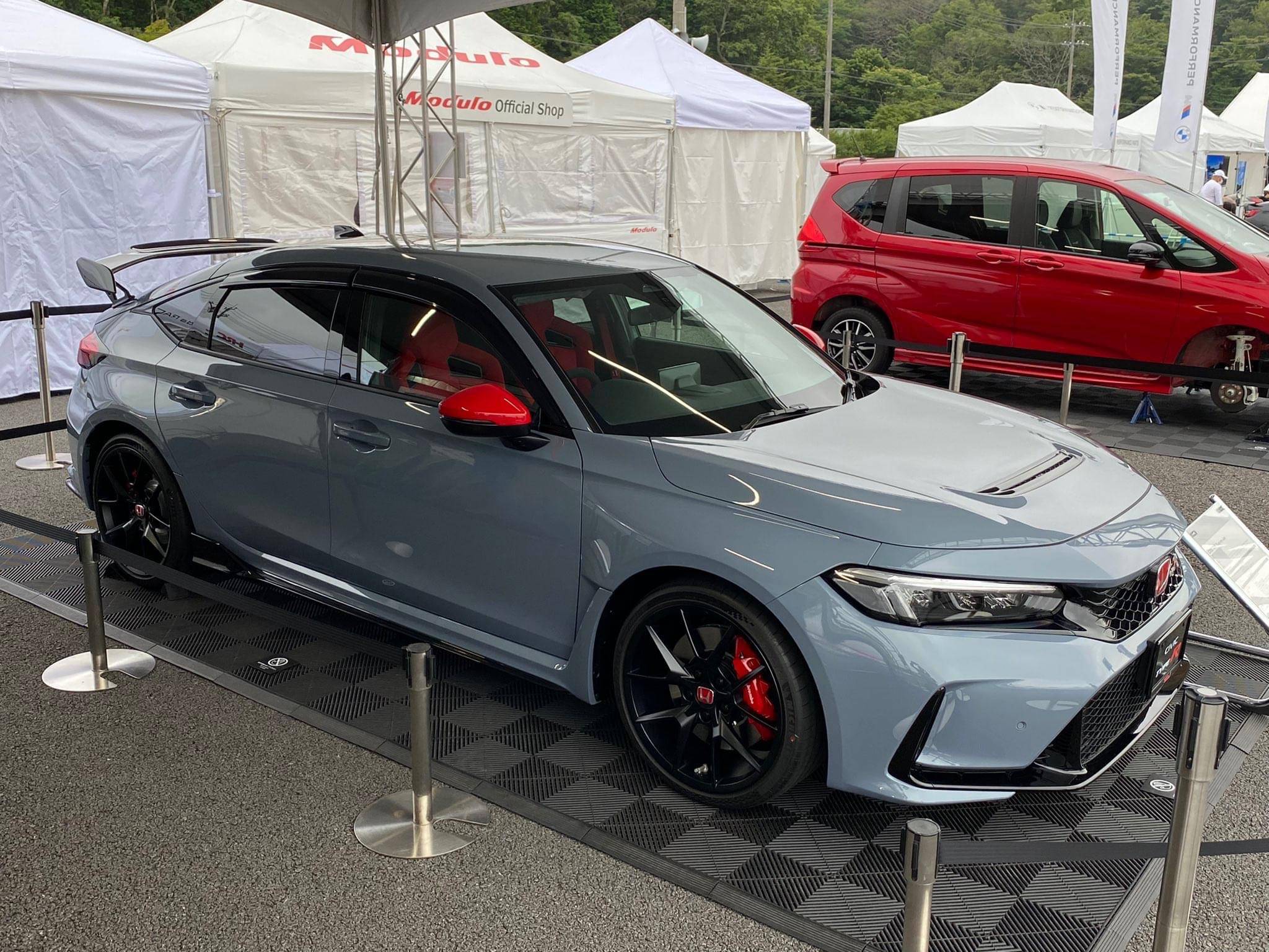 11th Gen Honda Civic RHD FL5 Civic Type R (Sonic Grey) spotted w/ full Modulo parts & OEM Honda Accessories! 148649b0-8844-47d9-823f-ad6bbb363014-jpe