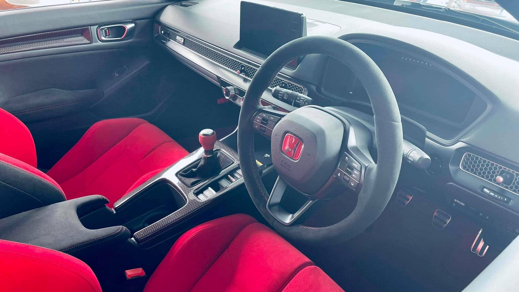 11th Gen Honda Civic RHD FL5 Civic Type R (Sonic Grey) spotted w/ full Modulo parts & OEM Honda Accessories! 994B4925-B3F8-4606-9168-11F329300C93