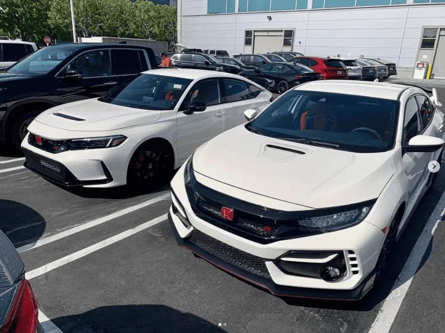 11th Gen Honda Civic FL5 and FK8 Civic Type R Comparison Side-by-Side Look 1660902109015