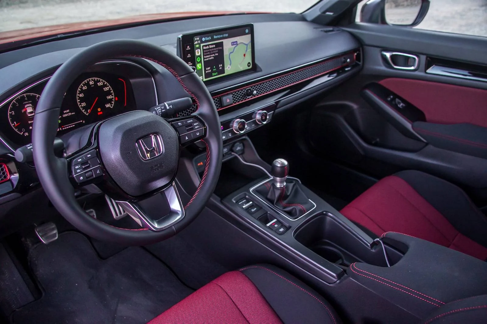 11th Gen Honda Civic Missing Red Interior Trim? 2022-honda-civic-si-sedan-dashboard-carbuzz-921612-1600