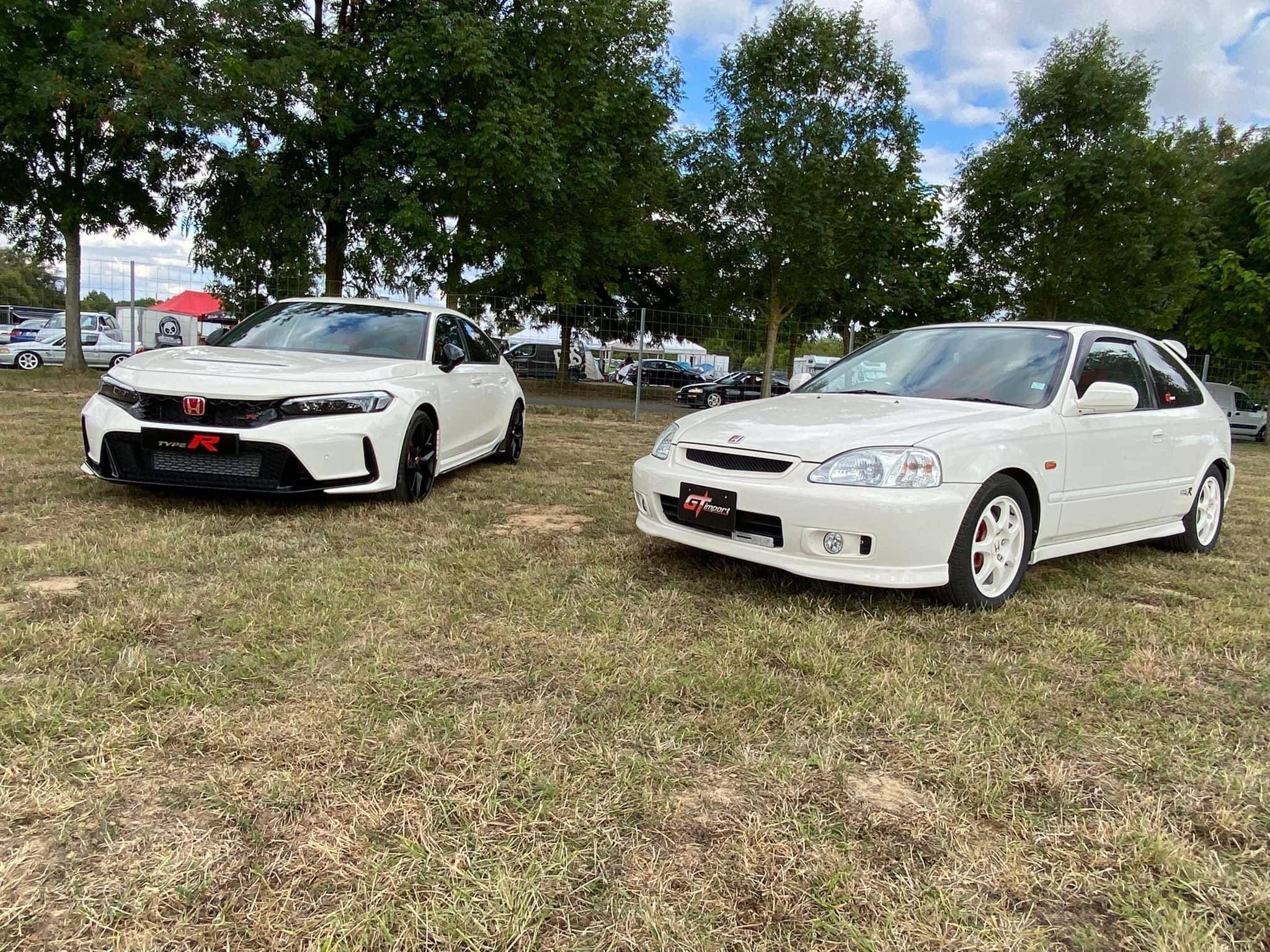11th Gen Honda Civic Official CHAMPIONSHIP WHITE FL5 Type R Photos Thread AD1DF398-FFC3-483E-92C8-72018374DCCB