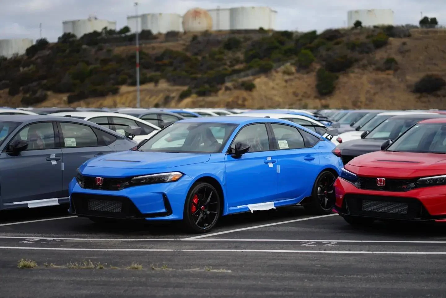 11th Gen Honda Civic Photos: ~100 FL5 Civic Type R unloaded at the Richmond port! krqugwgiufr91