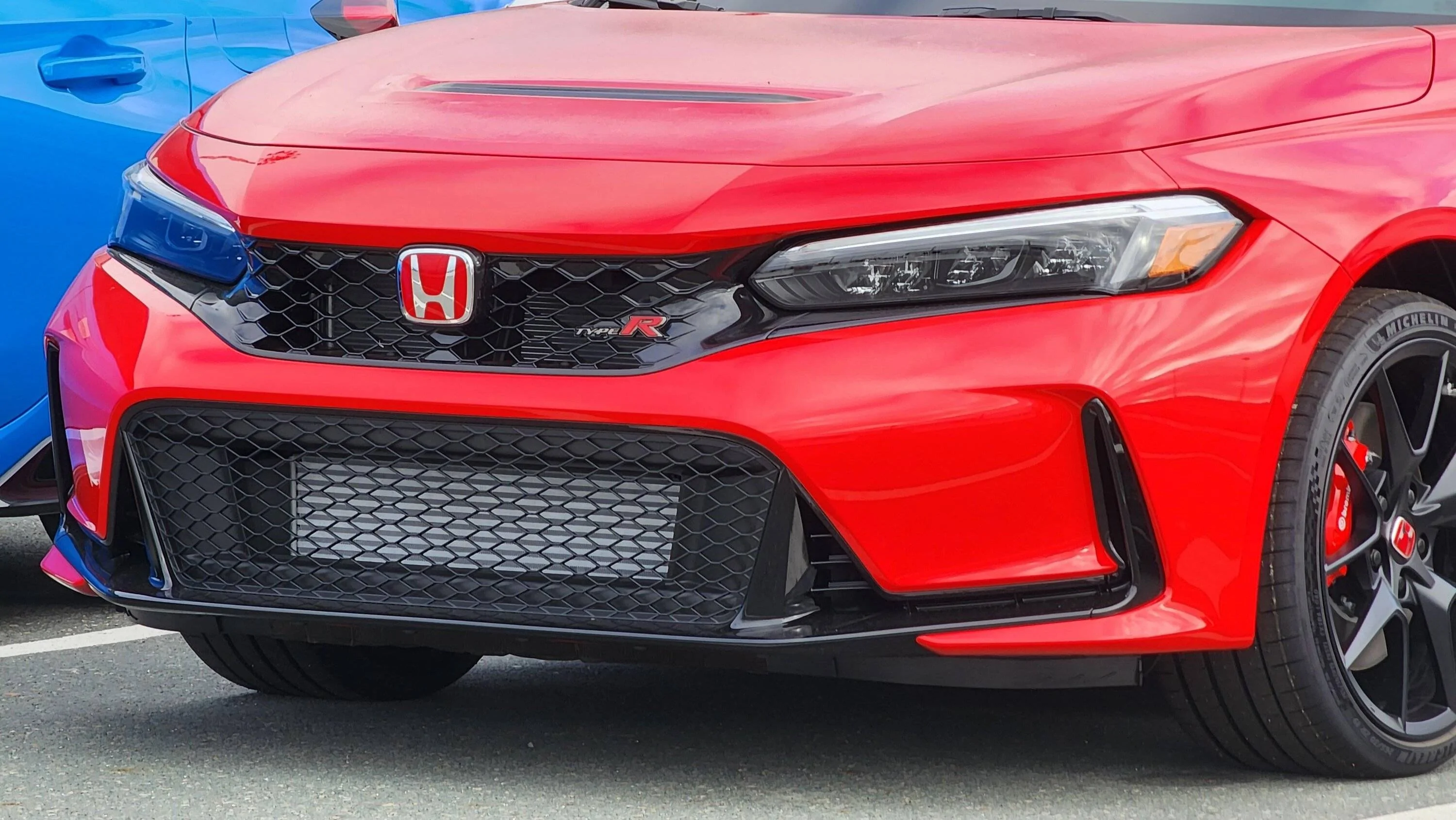 11th Gen Honda Civic Photos: ~100 FL5 Civic Type R unloaded at the Richmond port! gu4813piufr91