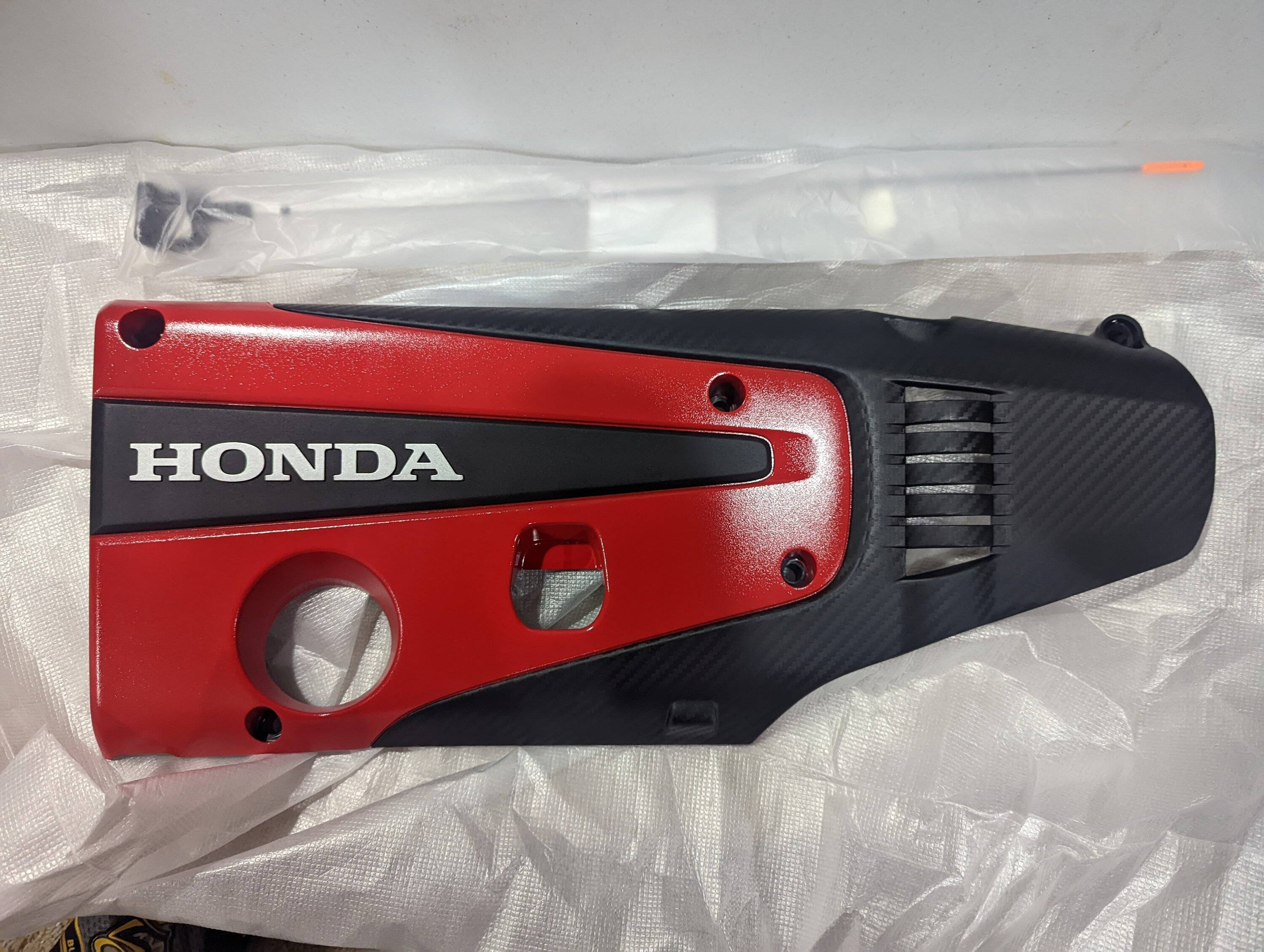 11th Gen Honda Civic Honda OEM CTR Engine cover and black dipstick (Fits 2016+ 2.0 Civic) PXL_20221006_033048253