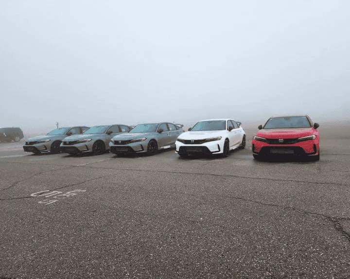 11th Gen Honda Civic Canadian dealer asked what colour Type R I want 1667601070124