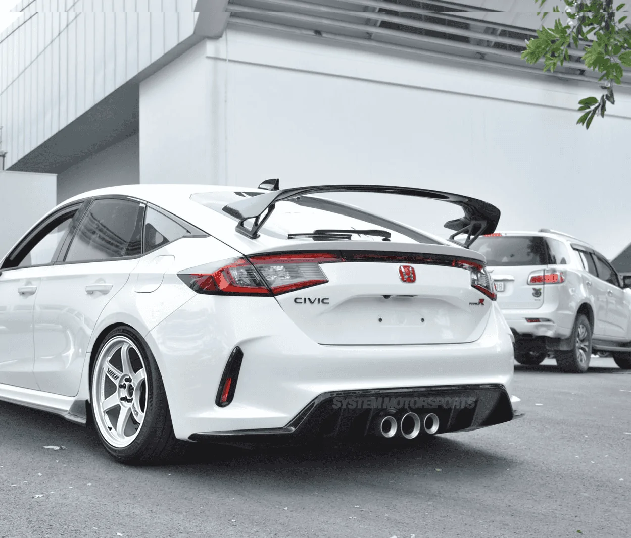 TE37SL White FL5 civic type r.webp