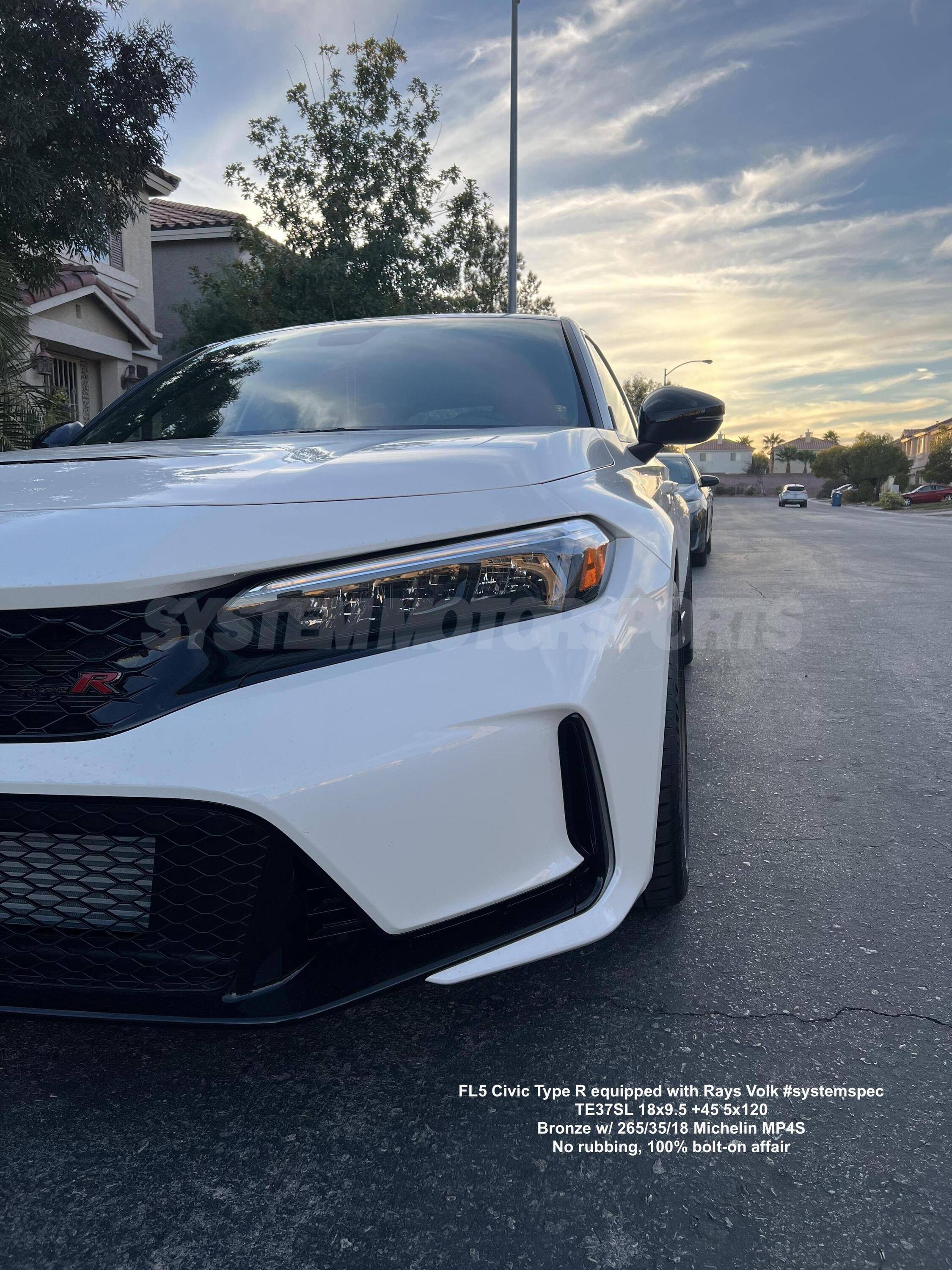 11th Gen Honda Civic Specs for 18" tires on 2022 Civic Type R B0VjqDo