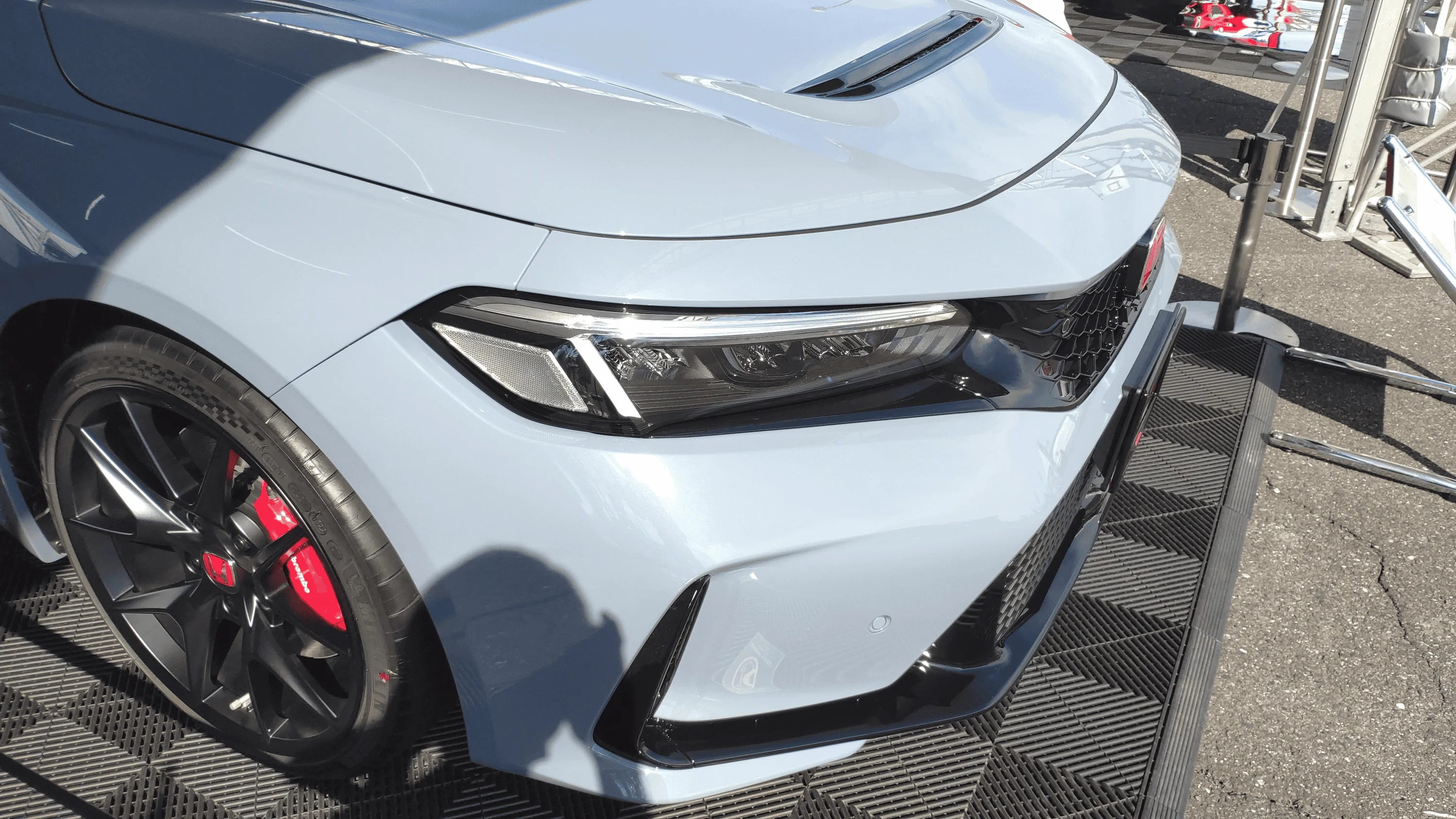 11th Gen Honda Civic Official SONIC GRAY PEARL FL5 Type R Photos Thread 1661892420527-png