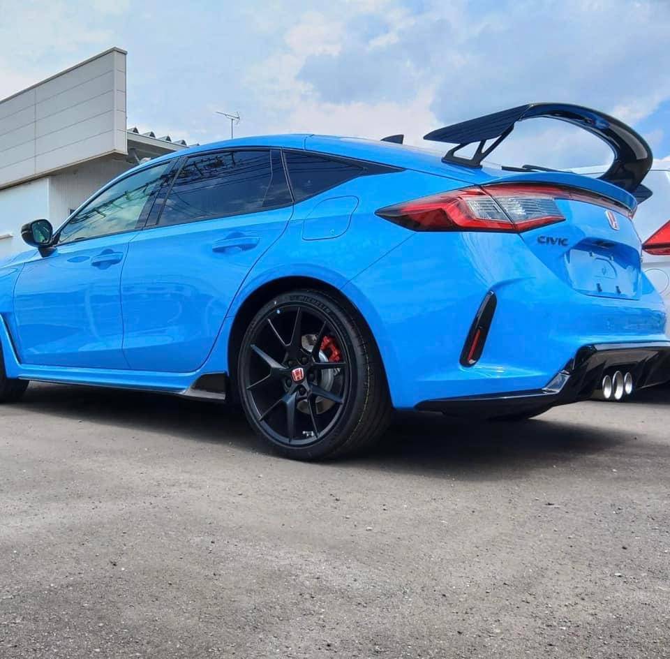 11th Gen Honda Civic Official BOOST BLUE FL5 Type R Photos Thread ec1ebf30-0b2e-44cc-aa6a-3aedc94b3d2f-jpe