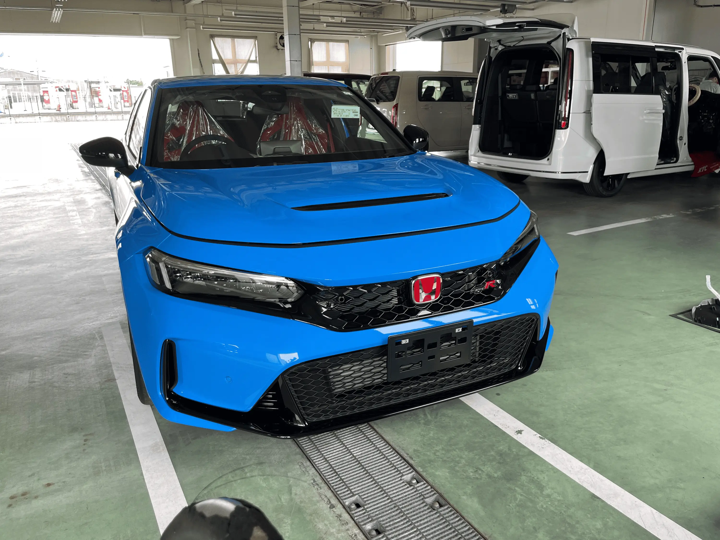 11th Gen Honda Civic Official BOOST BLUE FL5 Type R Photos Thread 1661891454201-png