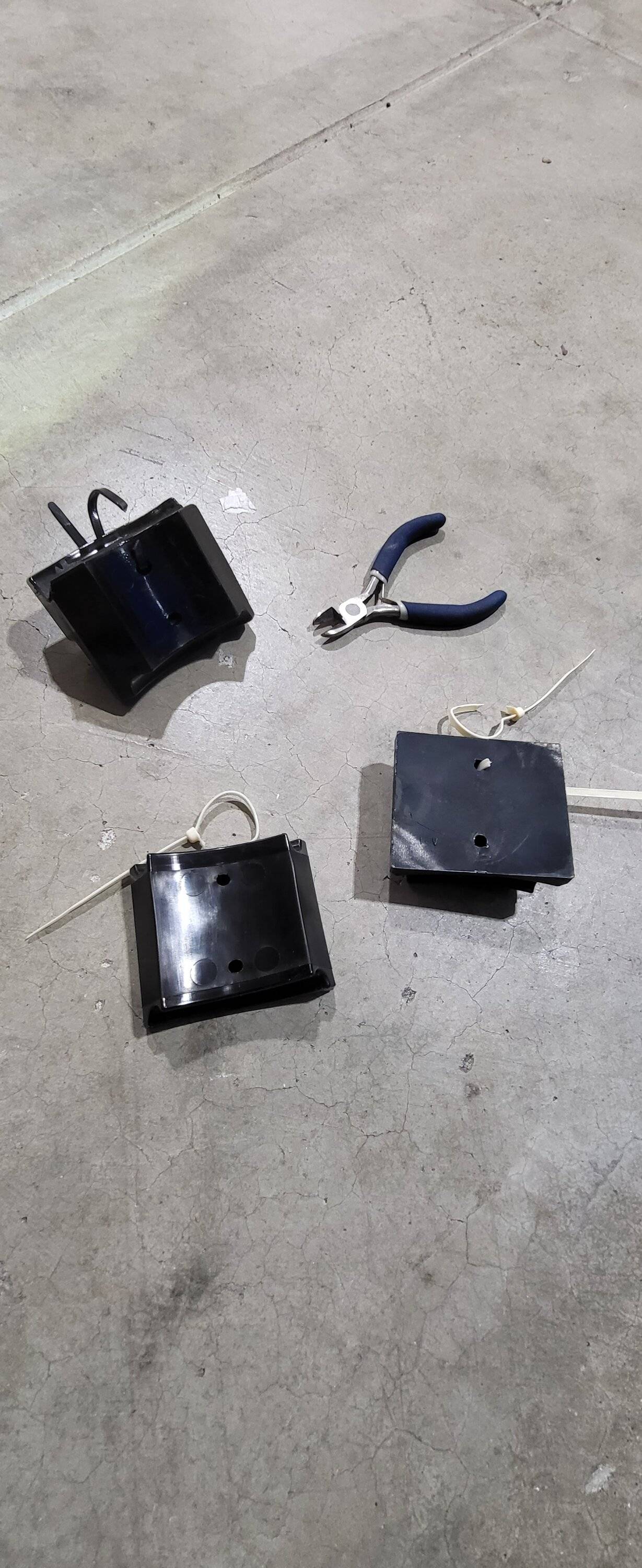 11th Gen Honda Civic Here's how to remove shipping blocks from FL5 Type R (my dealer forgot to remove them at delivery) 20221115_203112