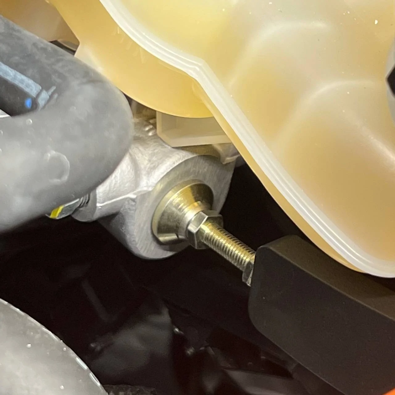 11th Gen Honda Civic 27WON Front Strut Tower Bar w/ Master Cylinder Brace for the FL5 Type R IMG_2372