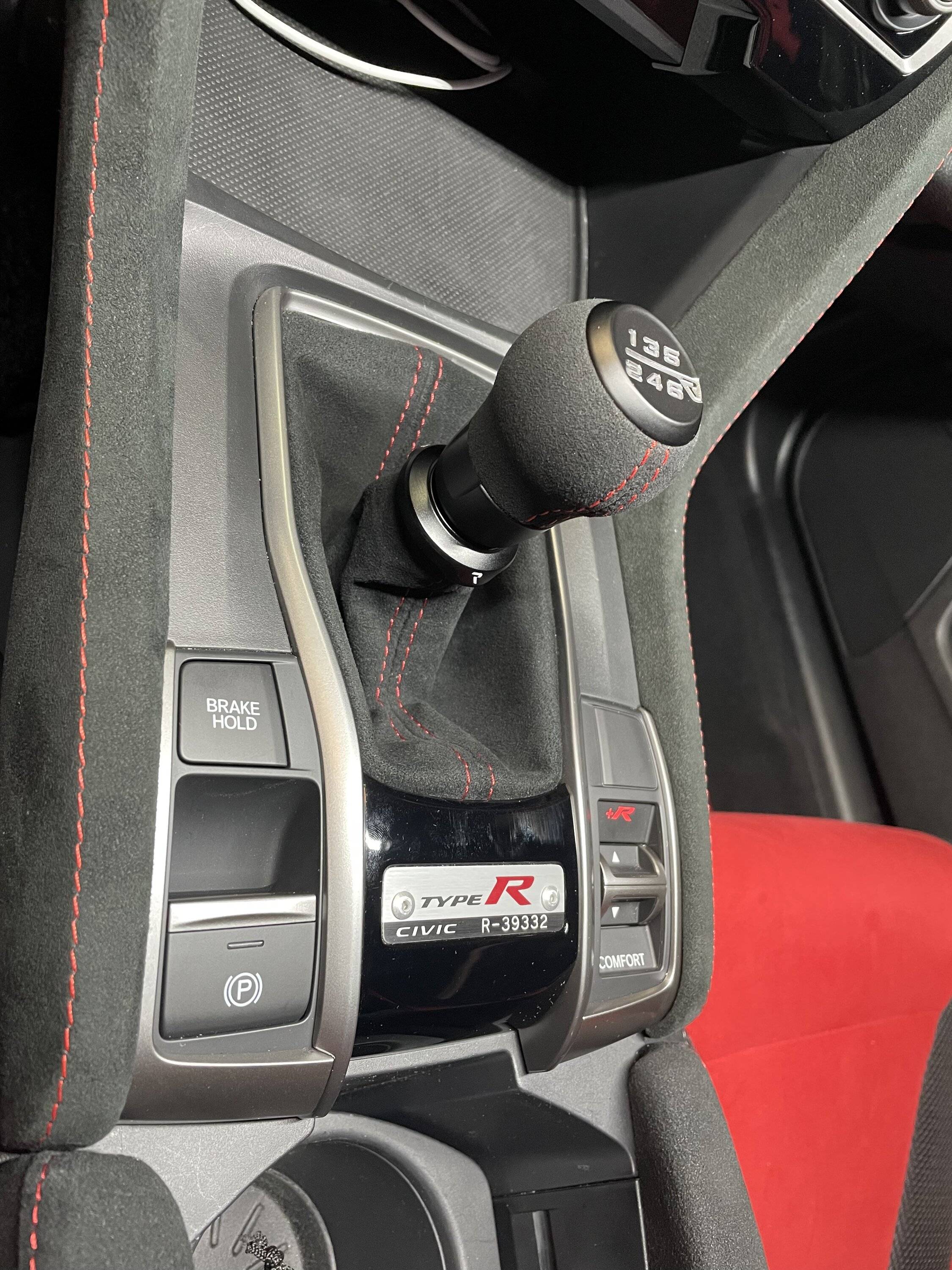 11th Gen Honda Civic Shift Knob installation on FL5R A8FD6BAB-F6E5-456E-8E15-19F27D62F71E