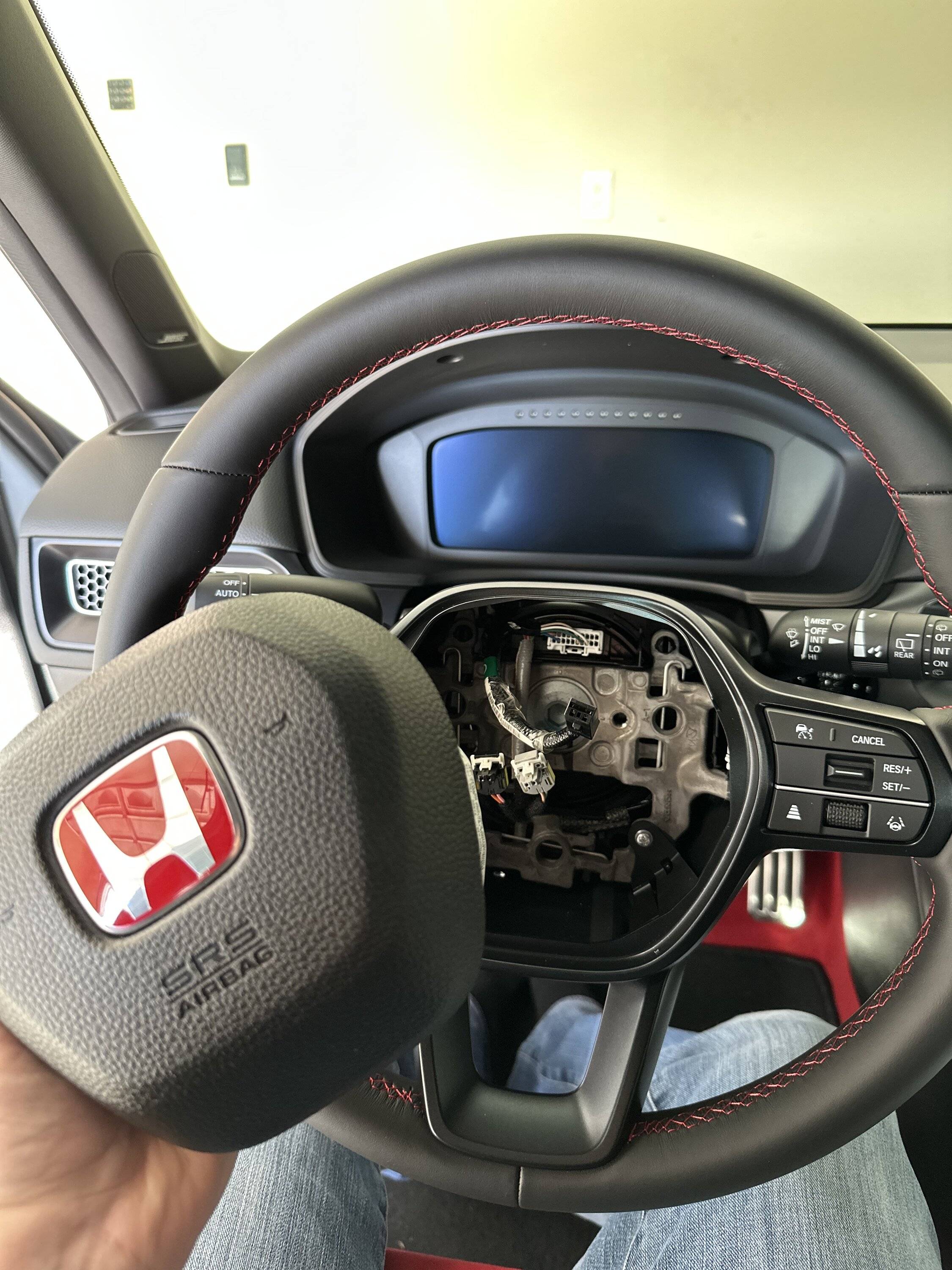 11th Gen Honda Civic TTD Craft Carbon Fiber Steering Wheel installed in FL5 06DF5F94-339F-4B1E-A629-6522809B0040