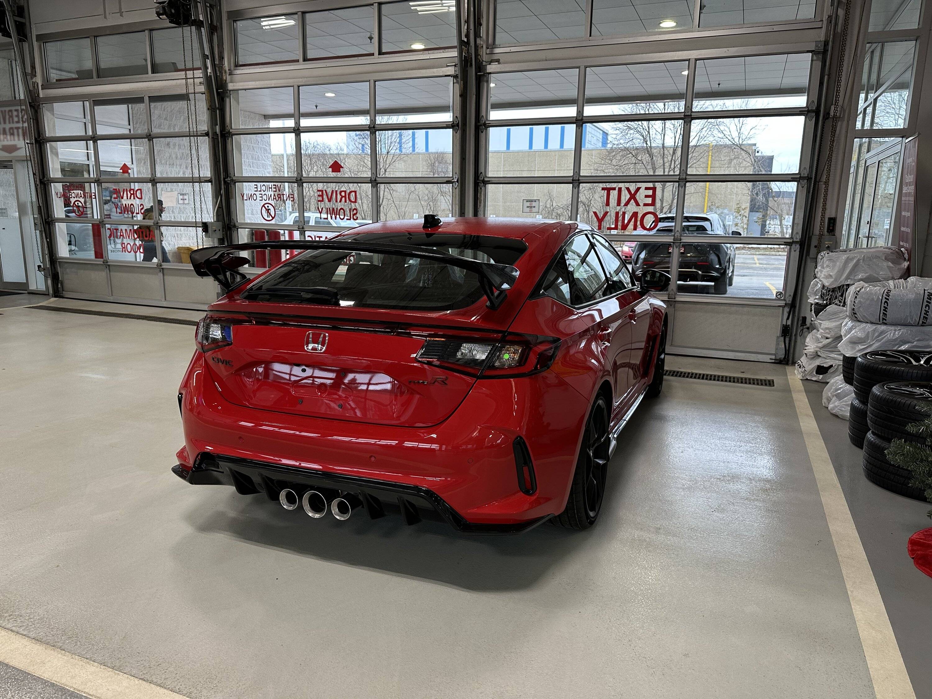 11th Gen Honda Civic Official RALLYE RED FL5 Type R Photos Thread DE7A8D6C-B2A5-44D7-A4A1-E0510454B2E1