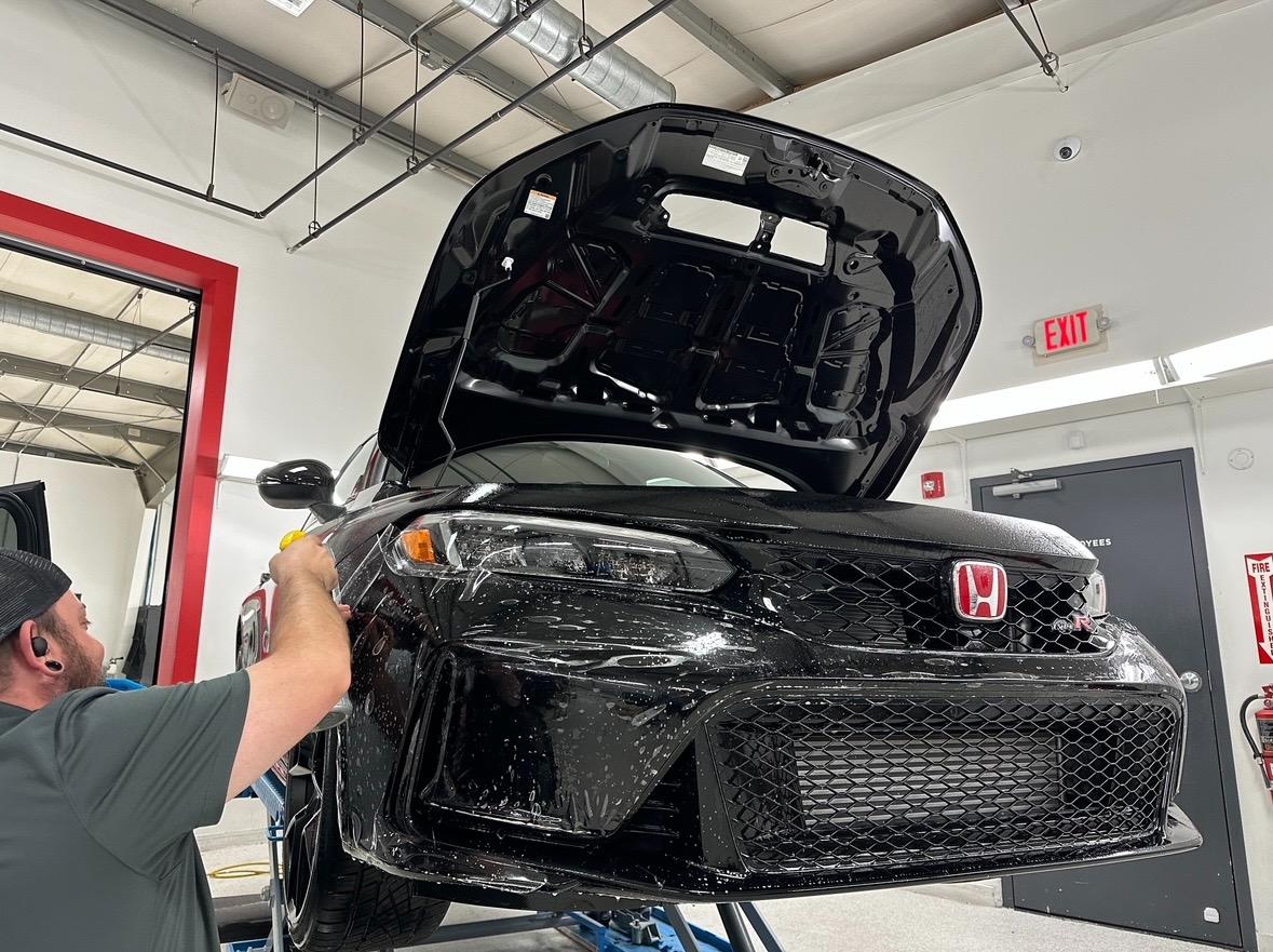 11th Gen Honda Civic Official CRYSTAL BLACK PEARL FL5 Type R Photos Thread E7FCD279-50C0-48DE-B895-F3F75B607F76