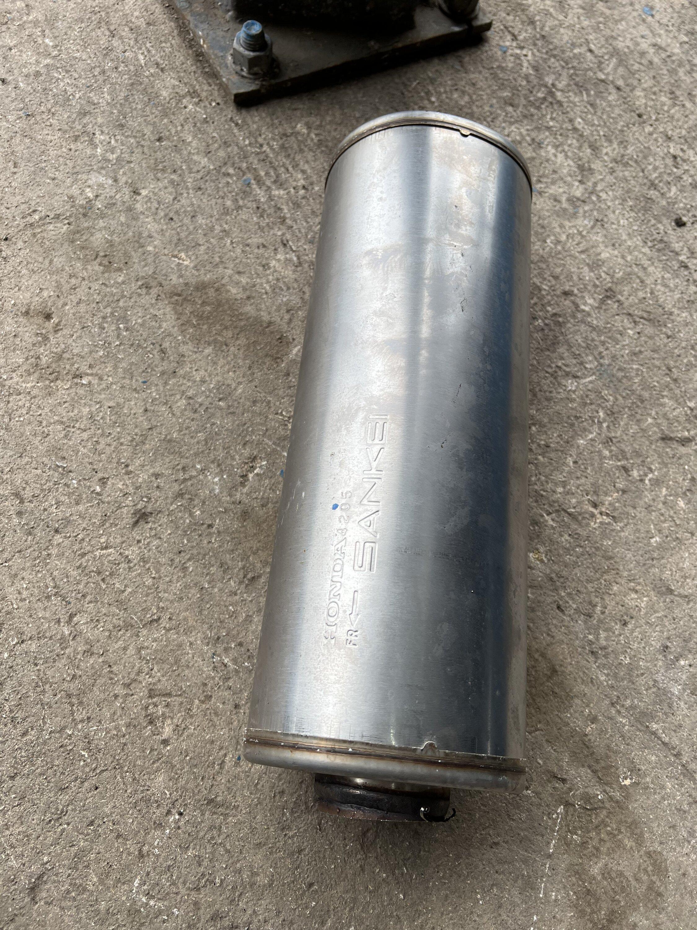 11th Gen Honda Civic Mid Resonator Delete. Plus 27won Down pipe. 5C482E3C-B881-4038-9B34-B58E427A42BC