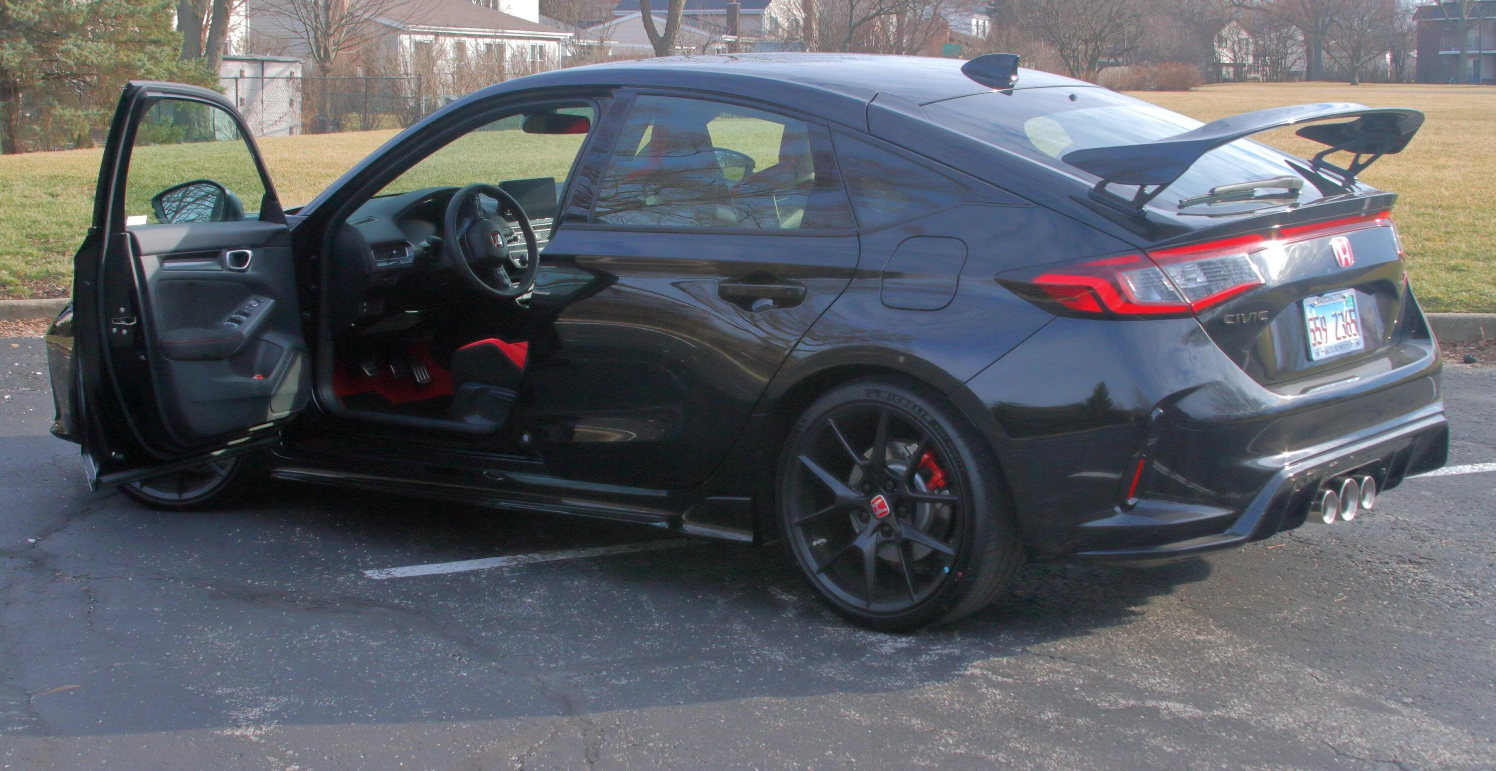 11th Gen Honda Civic Official CRYSTAL BLACK PEARL FL5 Type R Photos Thread IMG_9937-FL5-door-open