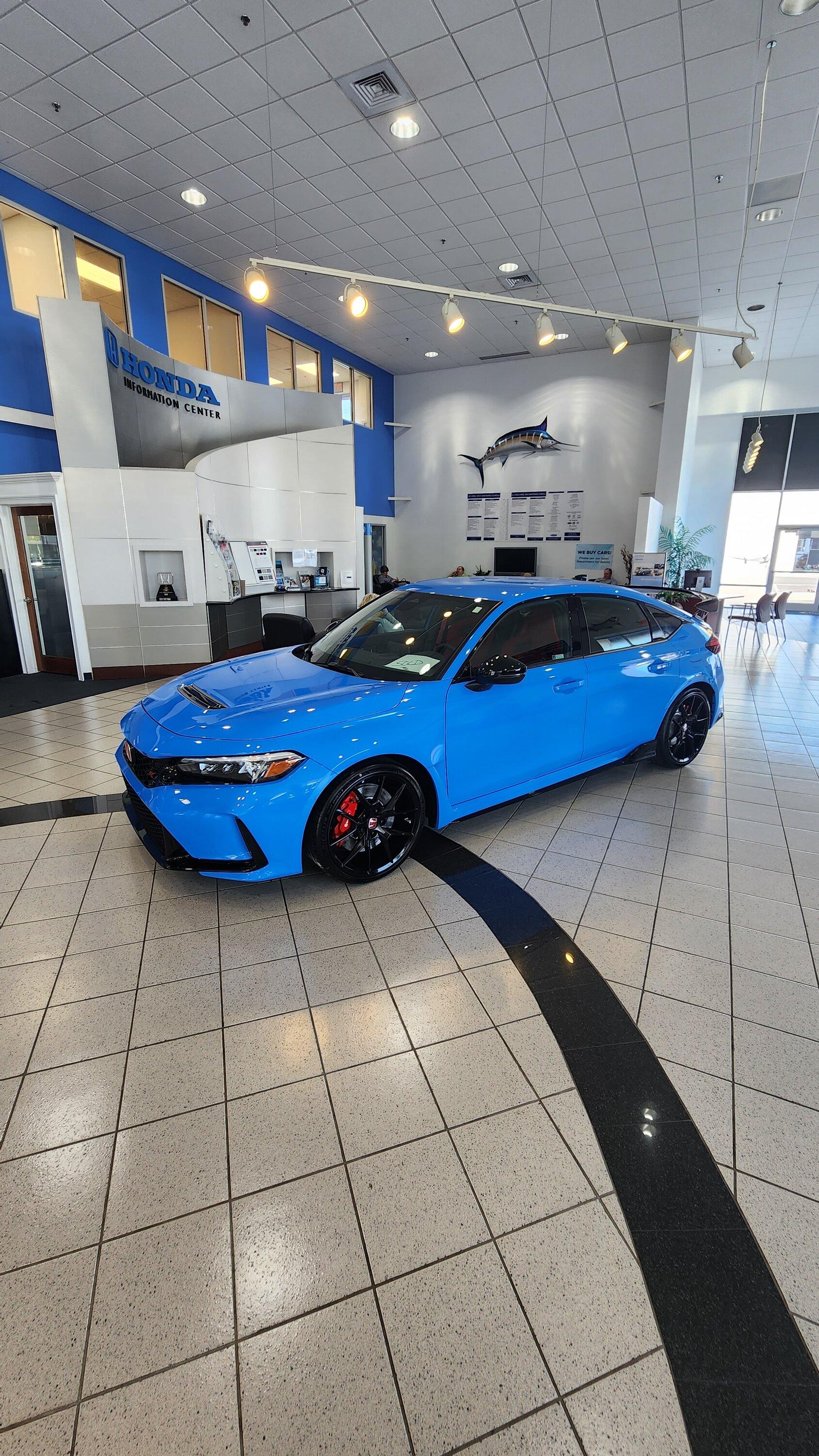 11th Gen Honda Civic Post your FL5 Civic Type R delivery pics! 🙌 📸 20230314_102519