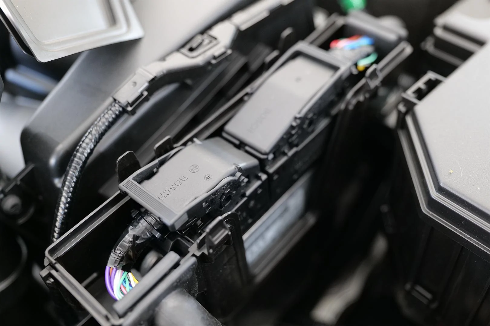 11th Gen Honda Civic Civic Type R Jailbreak and Hondata FlashPro (Process) - Ososik civic-type-r-ecu-plug