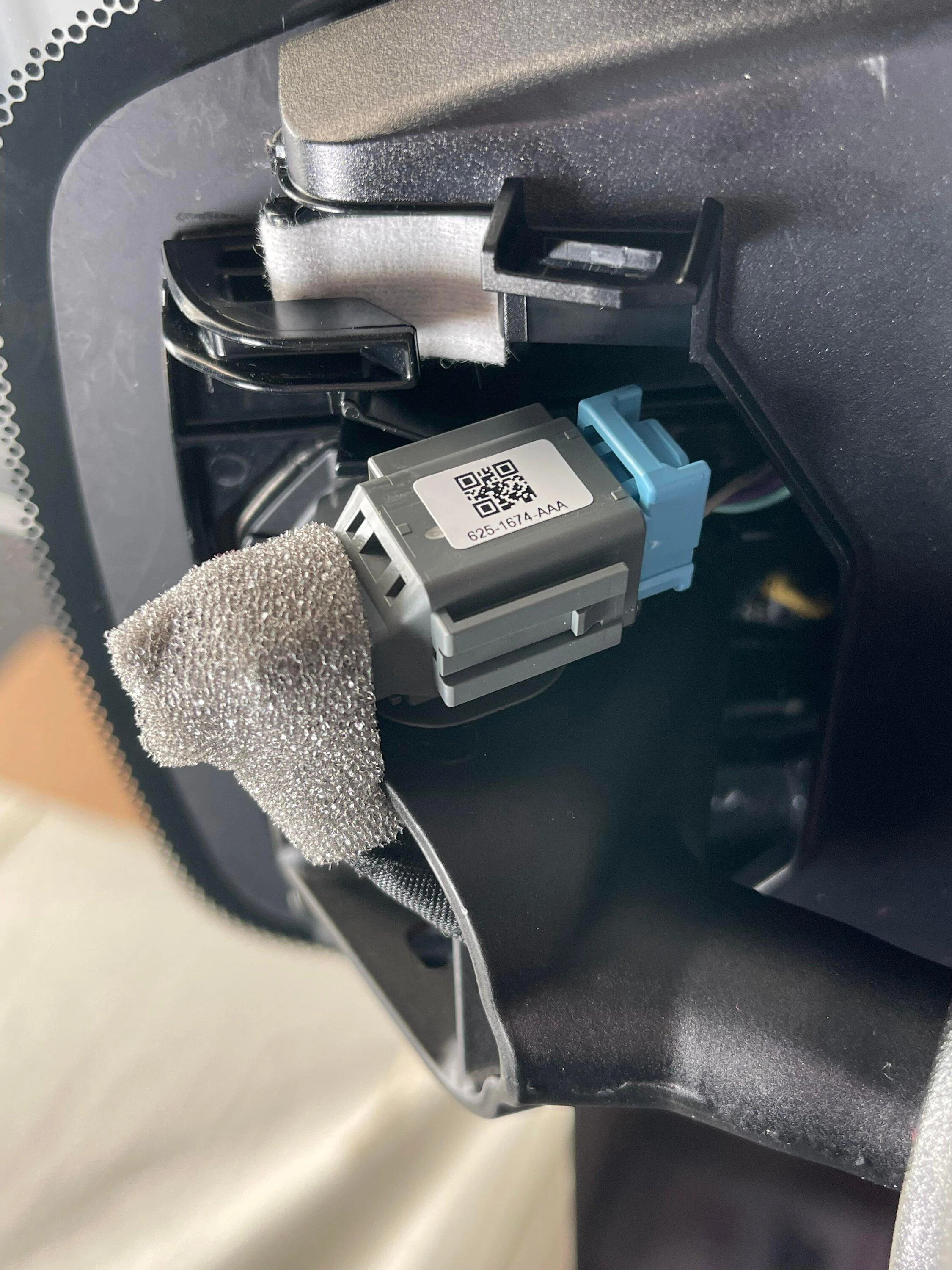 11th Gen Honda Civic Plug and Play Homelink Mirror for FL5 -- 1 Hr Install fl5-home-link-14-jpg