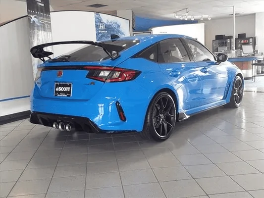 11th Gen Honda Civic Post your FL5 Civic Type R delivery pics! 🙌 📸 IMG_3111
