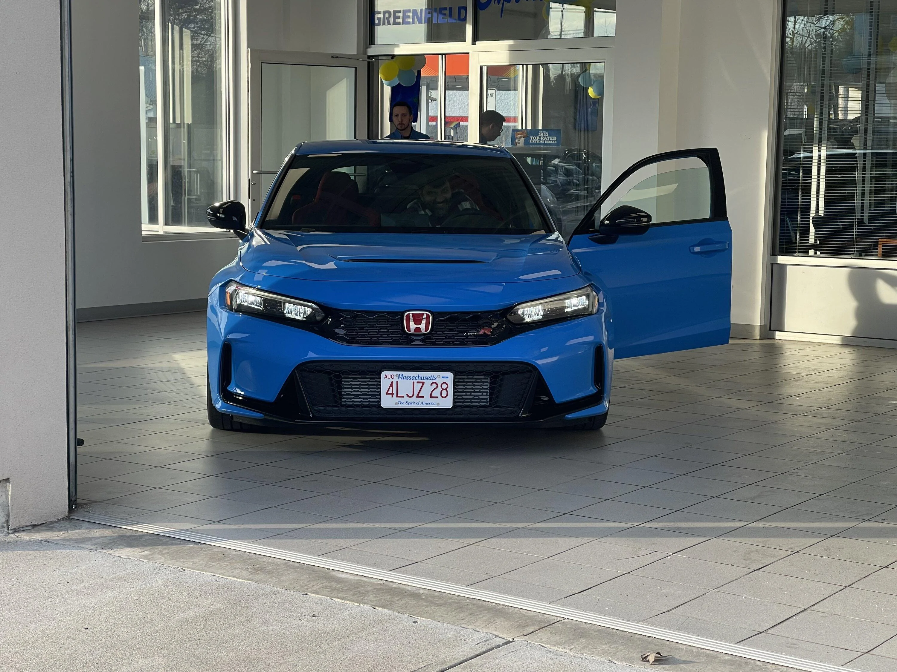 11th Gen Honda Civic Post your FL5 Civic Type R delivery pics! 🙌 📸 IMG_5805
