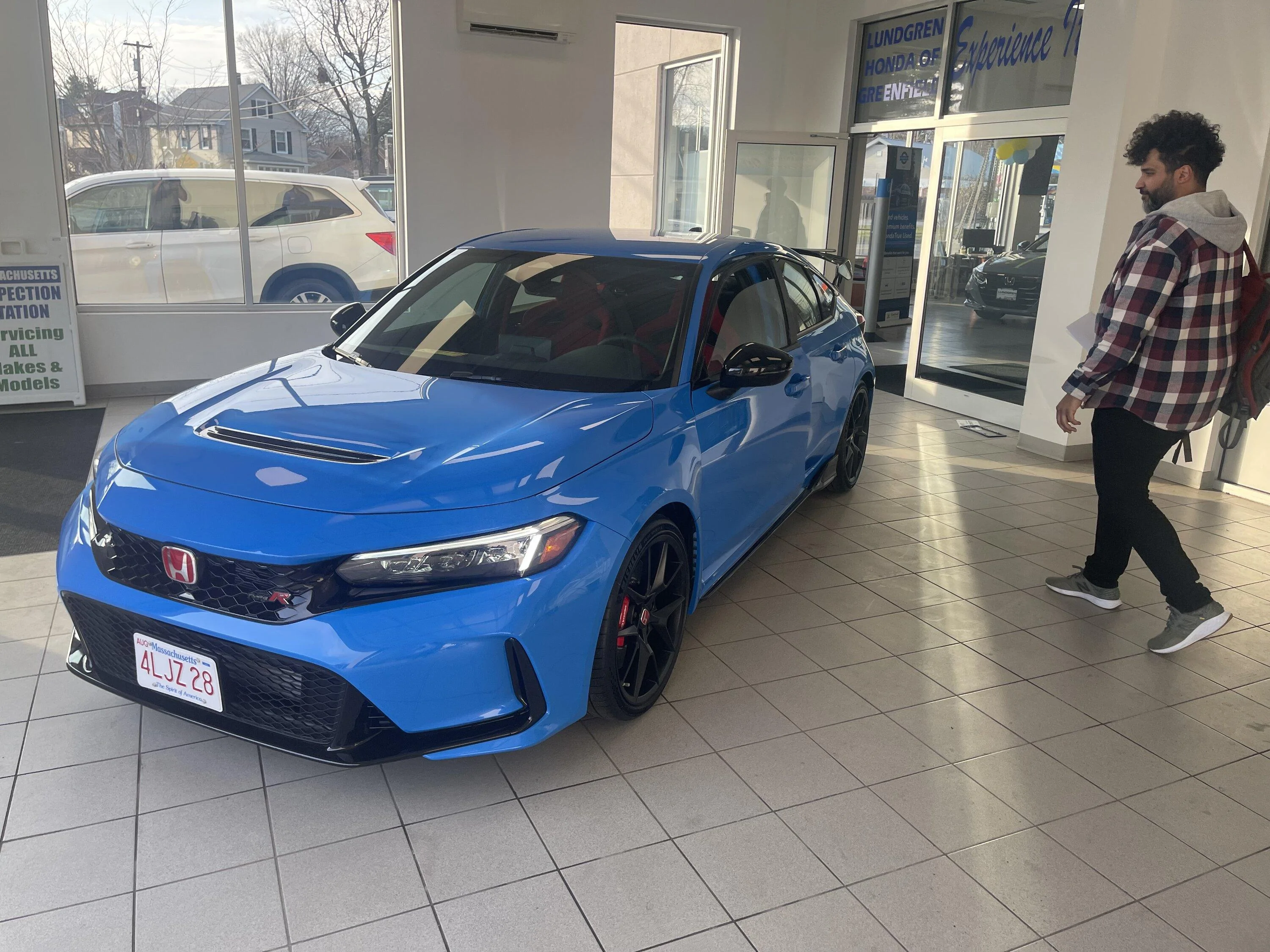 11th Gen Honda Civic Post your FL5 Civic Type R delivery pics! 🙌 📸 IMG_5804