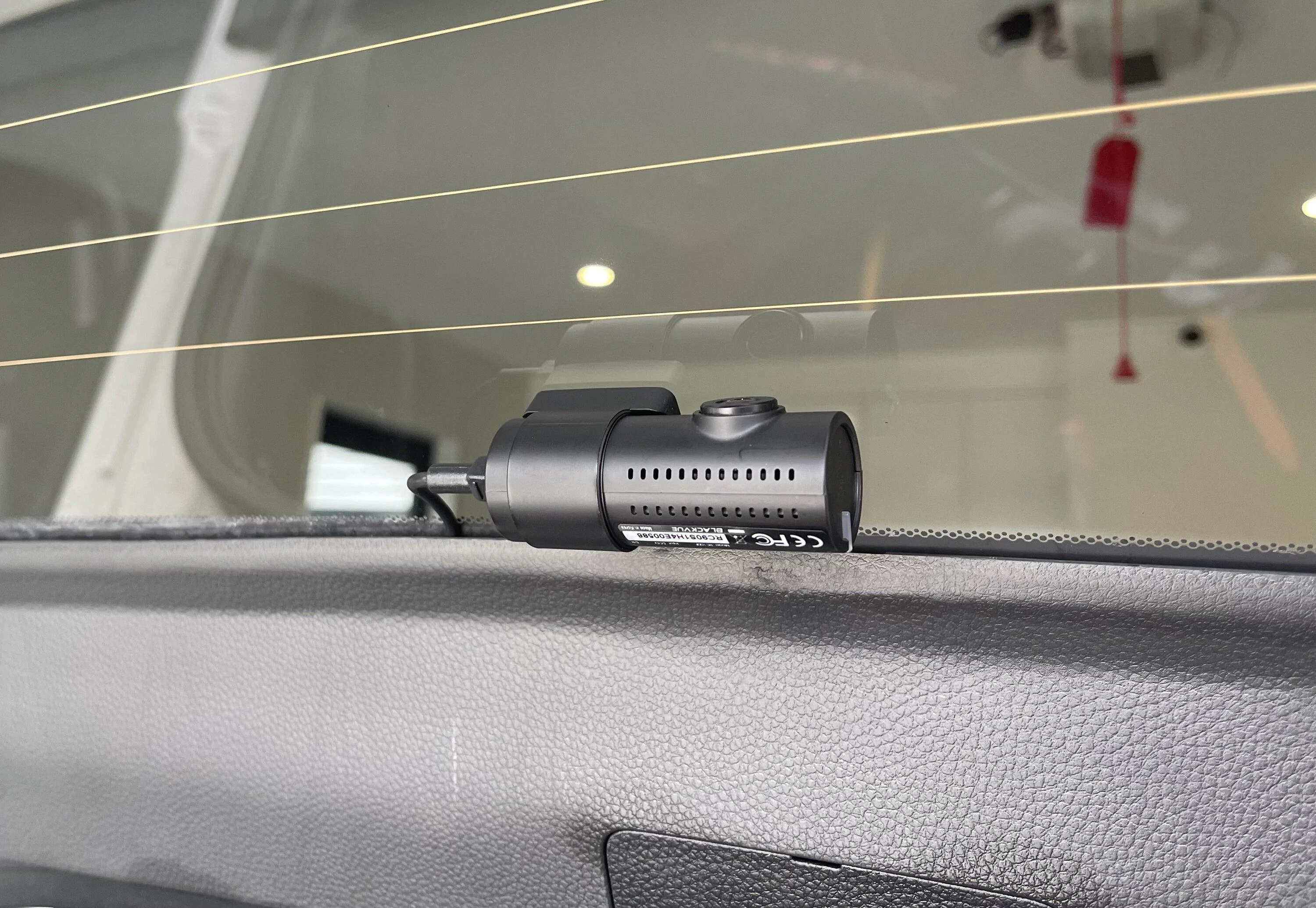 11th Gen Honda Civic Blackvue DR900S Dash Cam and Battery Hardwired Install IMG_8382